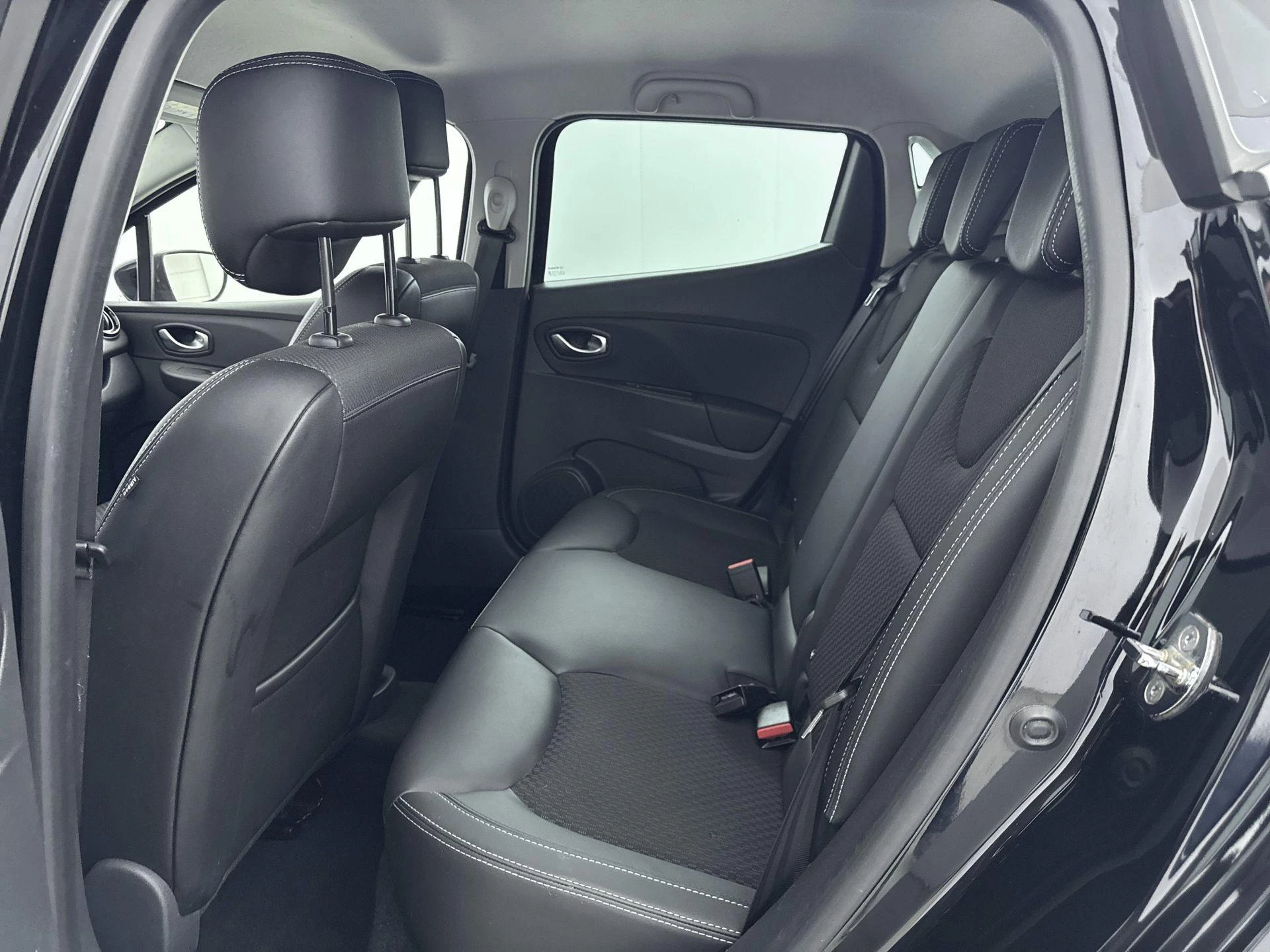 Renault-Clio-image-28