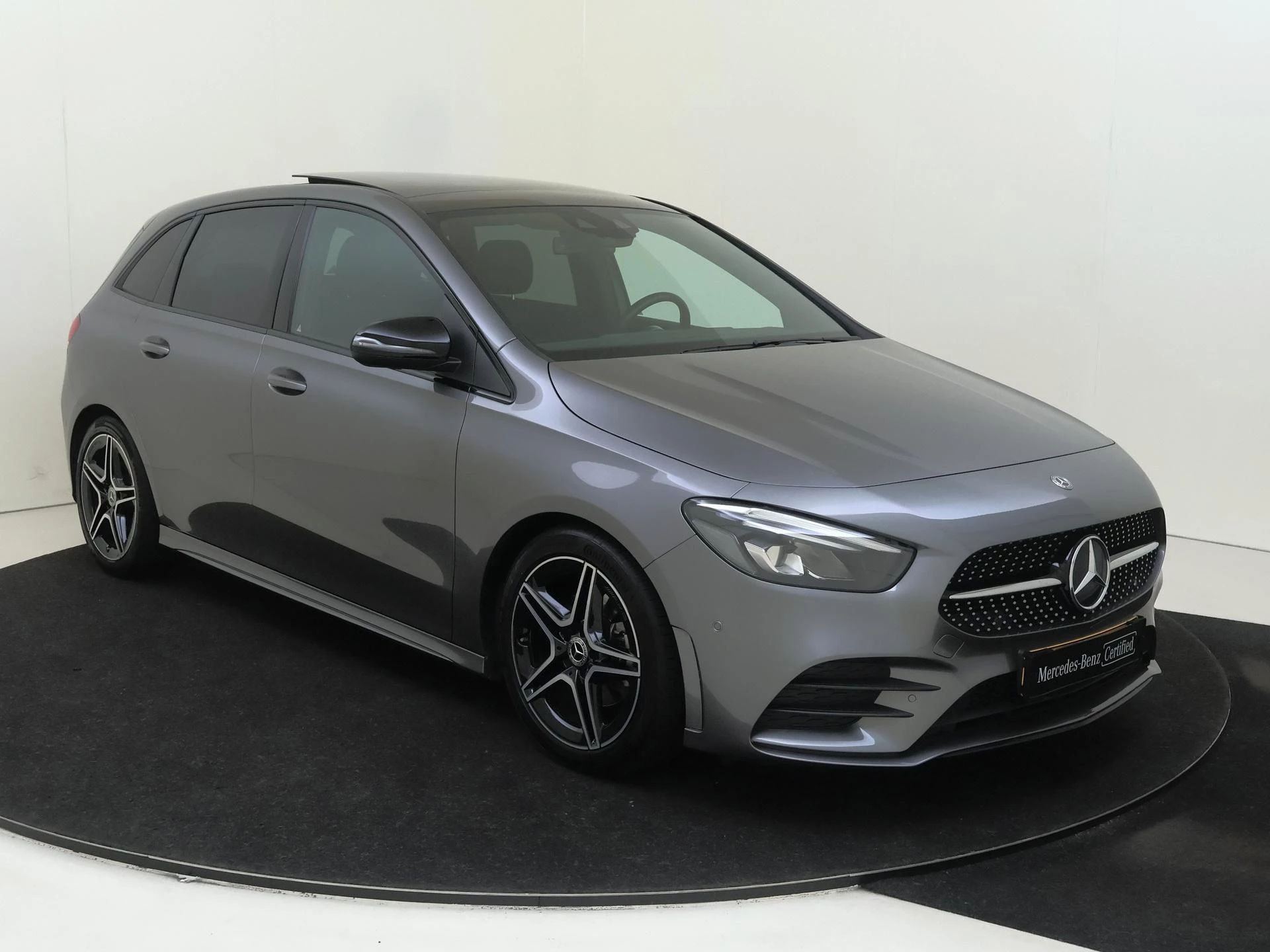Mercedes-Benz B-Klasse 180 Business Solution AMG