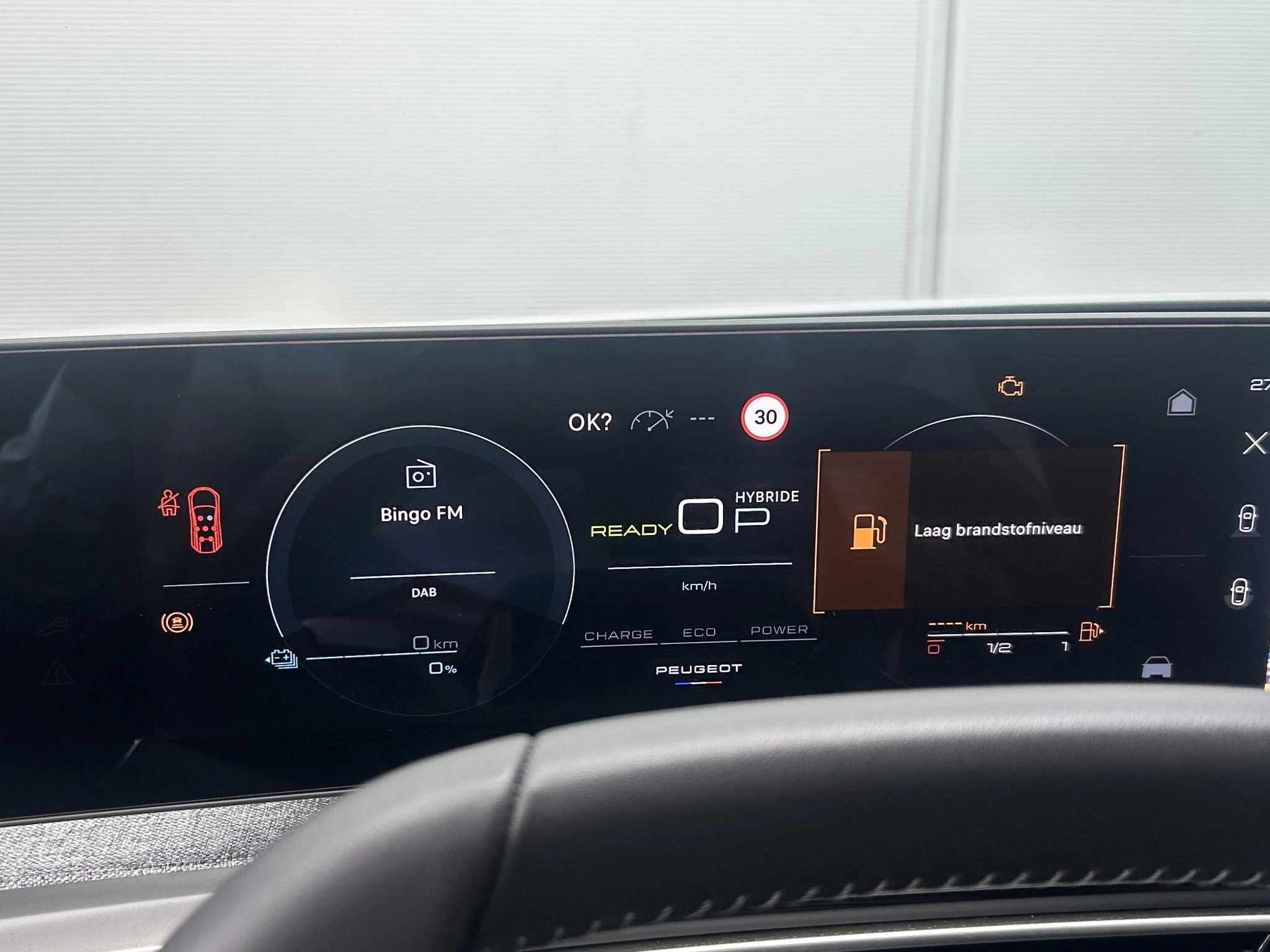 Peugeot-5008-image-11