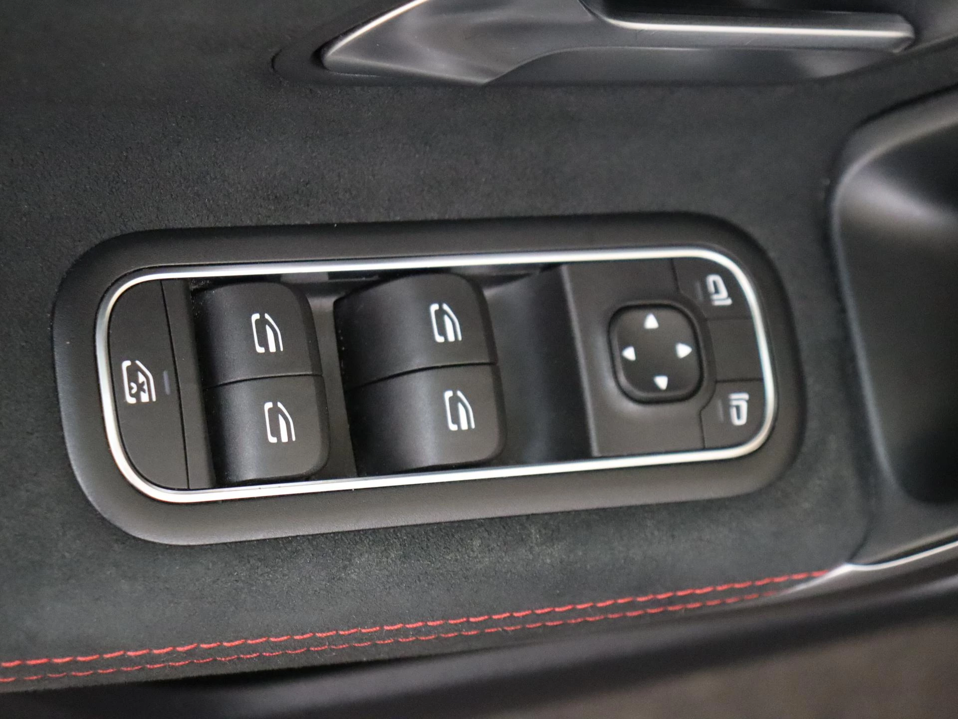 Mercedes-Benz-A-Klasse-image-26