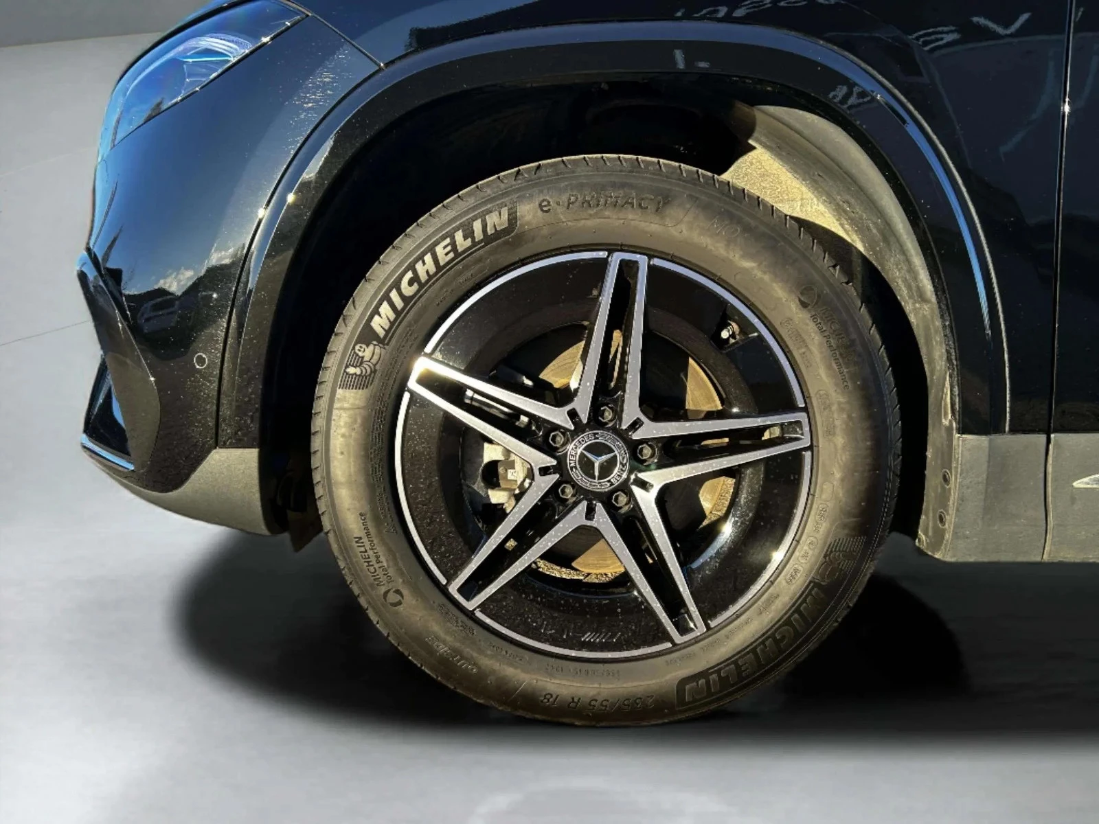 Mercedes-Benz-EQA-image-8