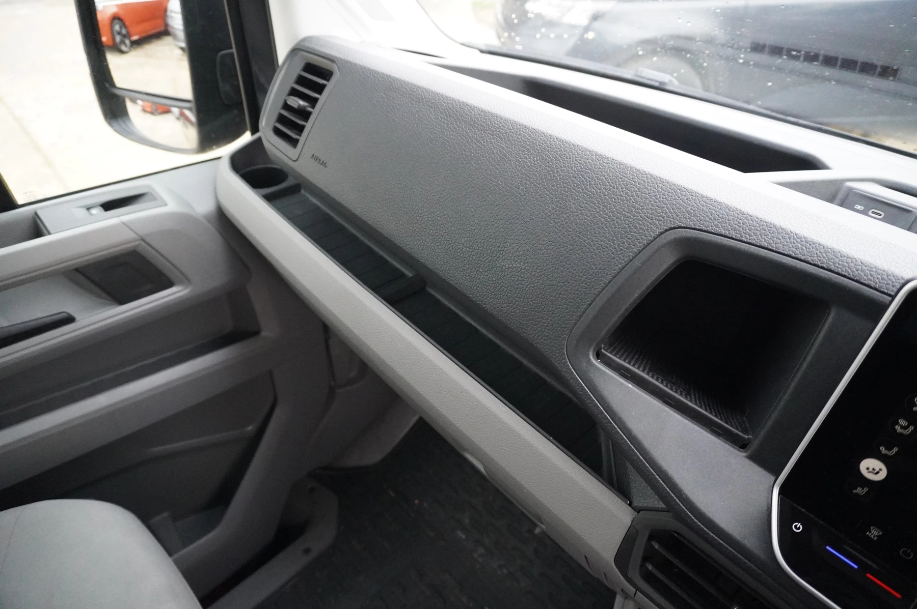 Volkswagen-California-image-41
