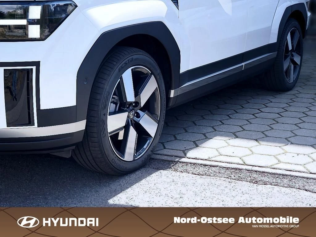Hyundai-Santa Fe-image-2