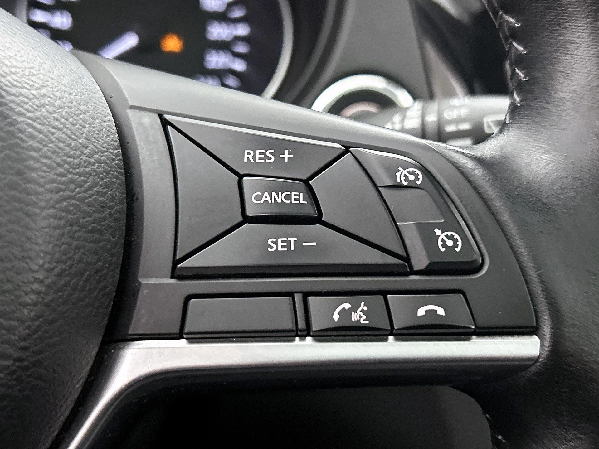 Nissan-QASHQAI-image-5