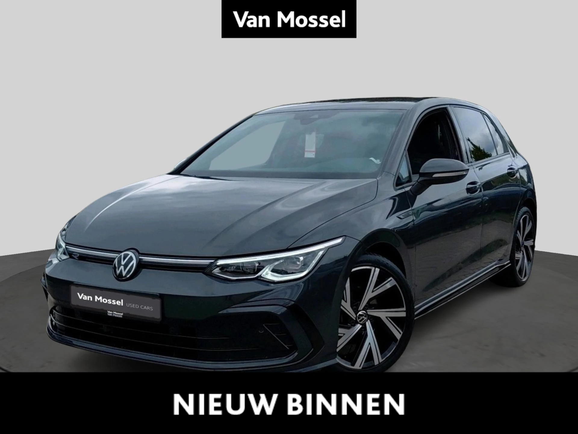 Volkswagen-Golf-image-0