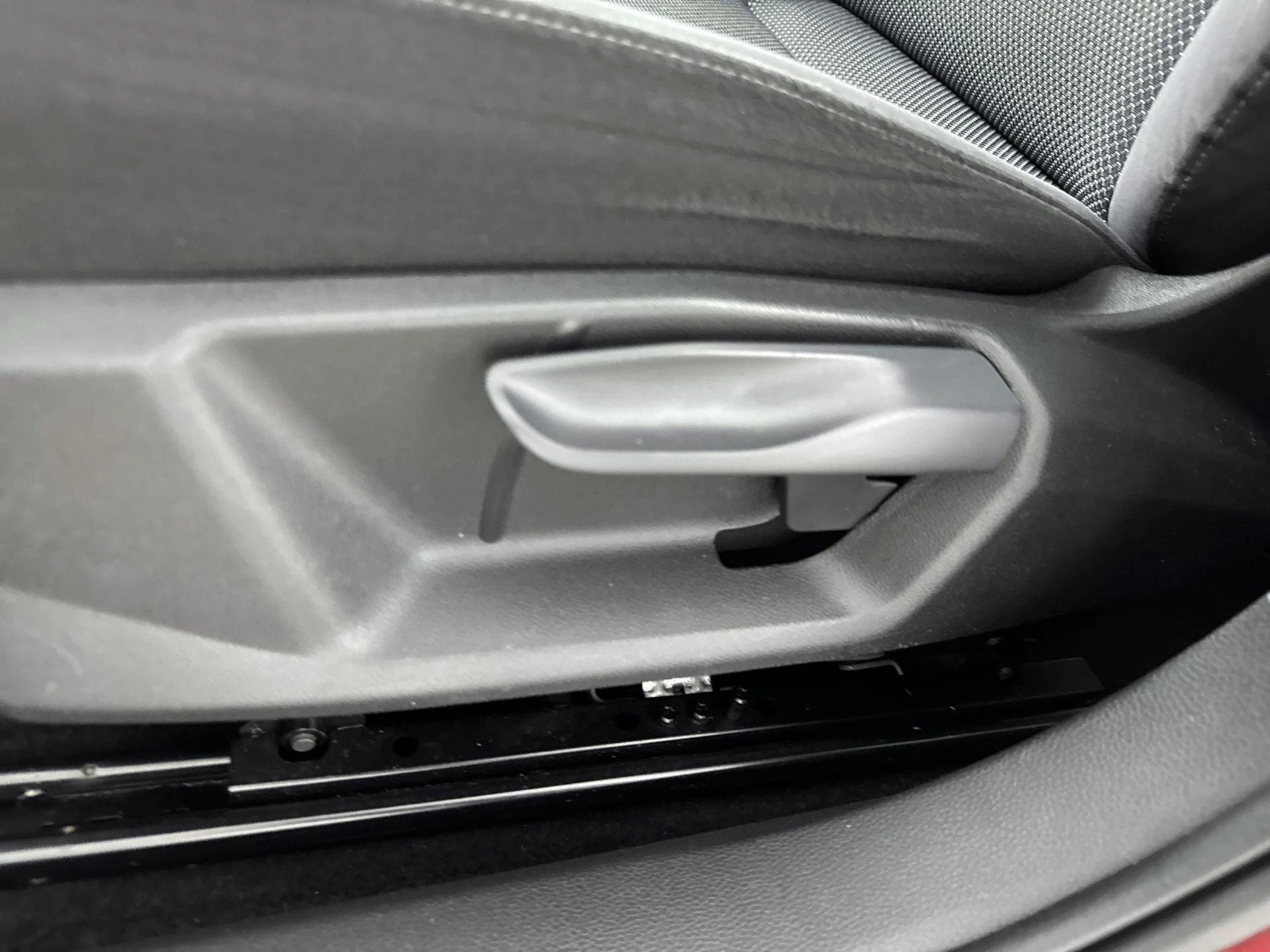 SEAT-Arona-image-18