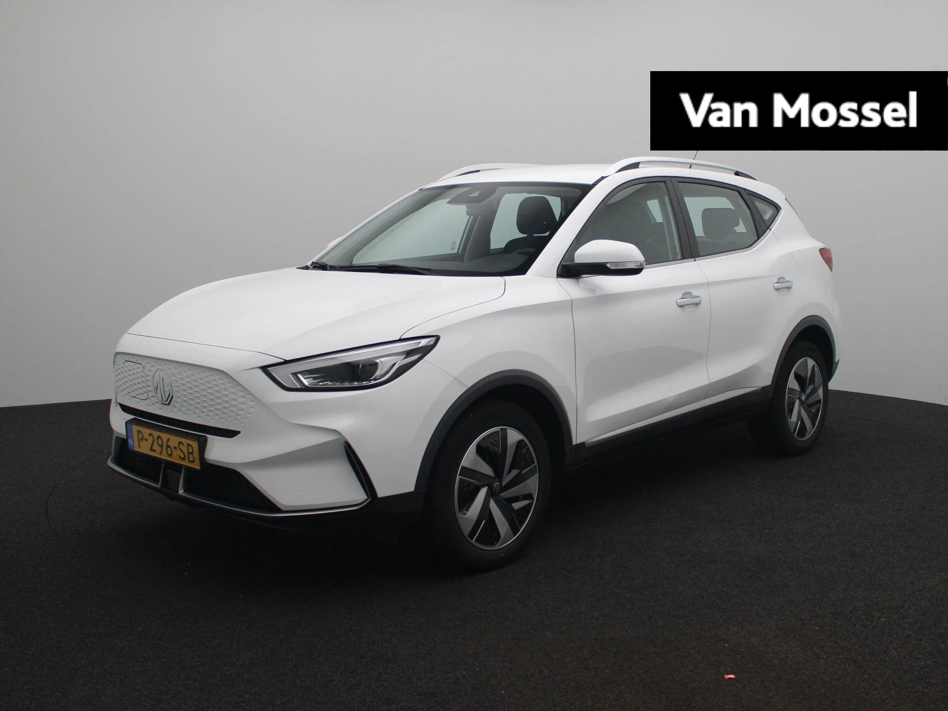 MG-ZS EV-image-0
