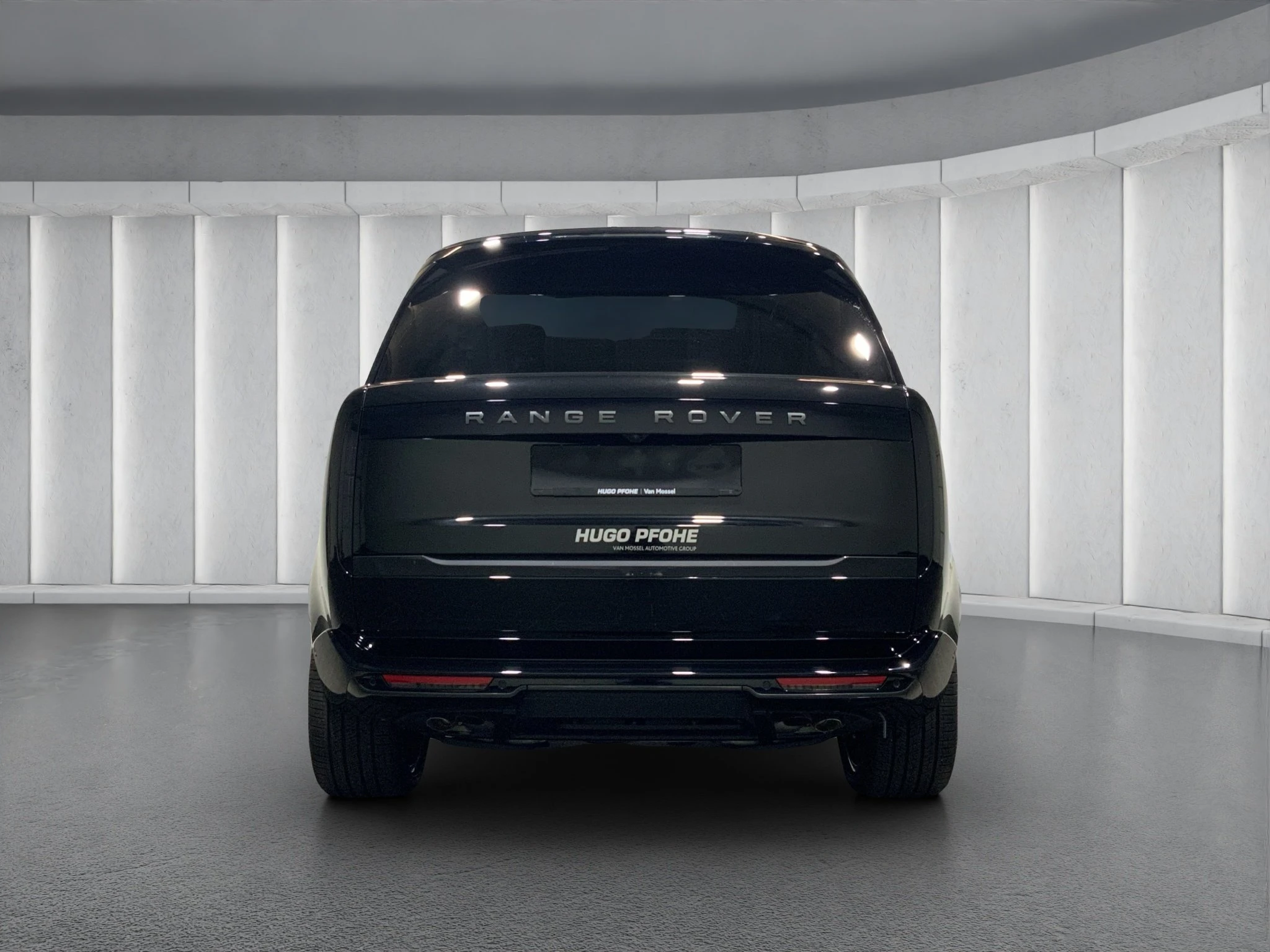 Land Rover-Range Rover-image-2