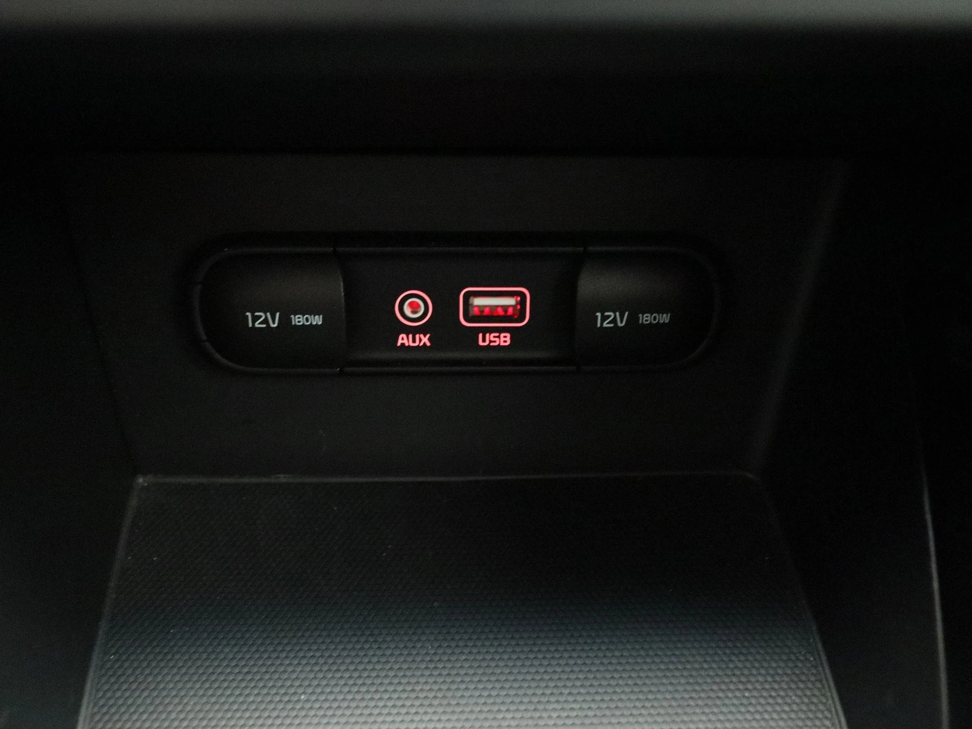 Kia-Niro-image-21