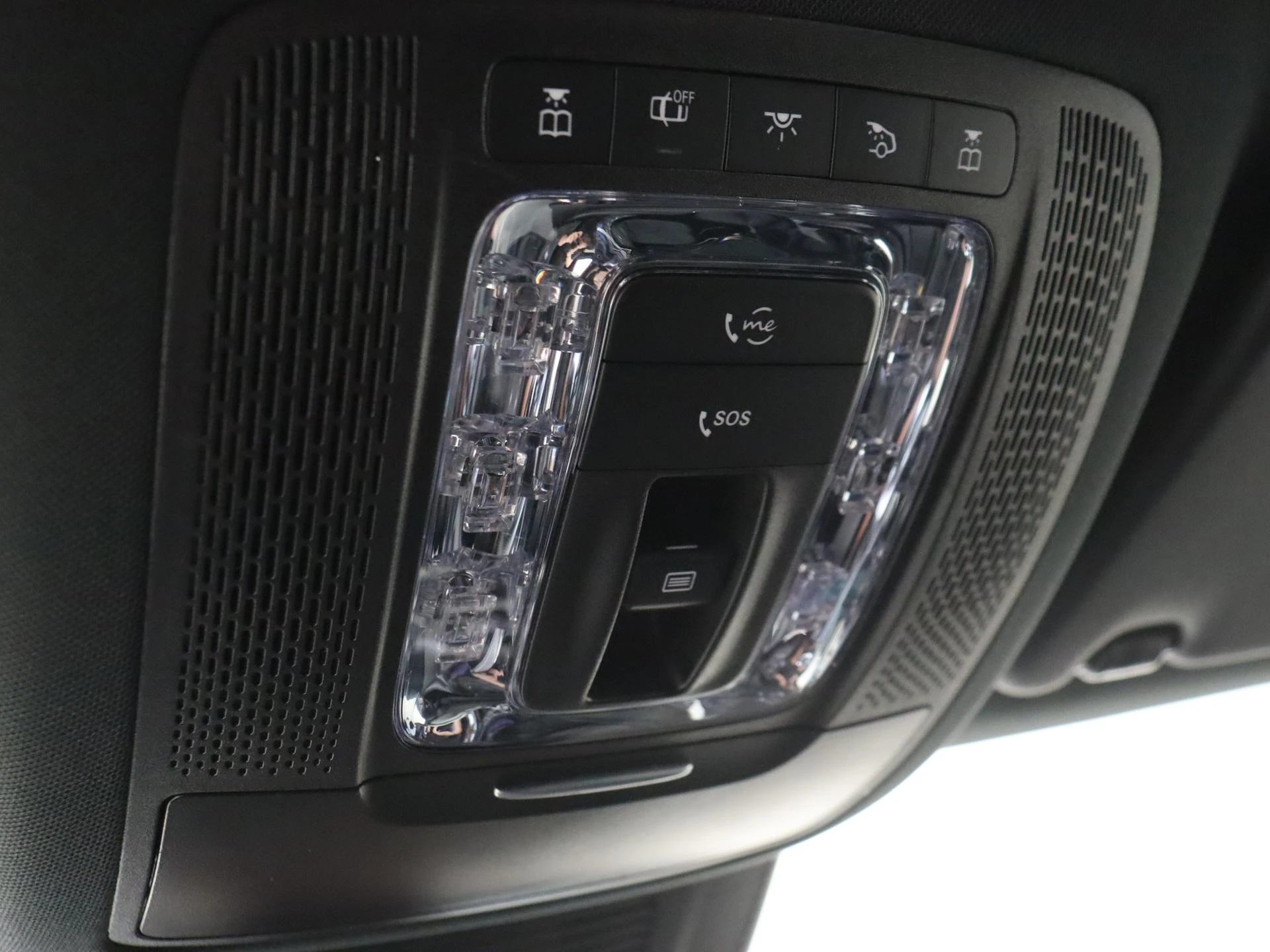 Mercedes-Benz-GLE-image-23