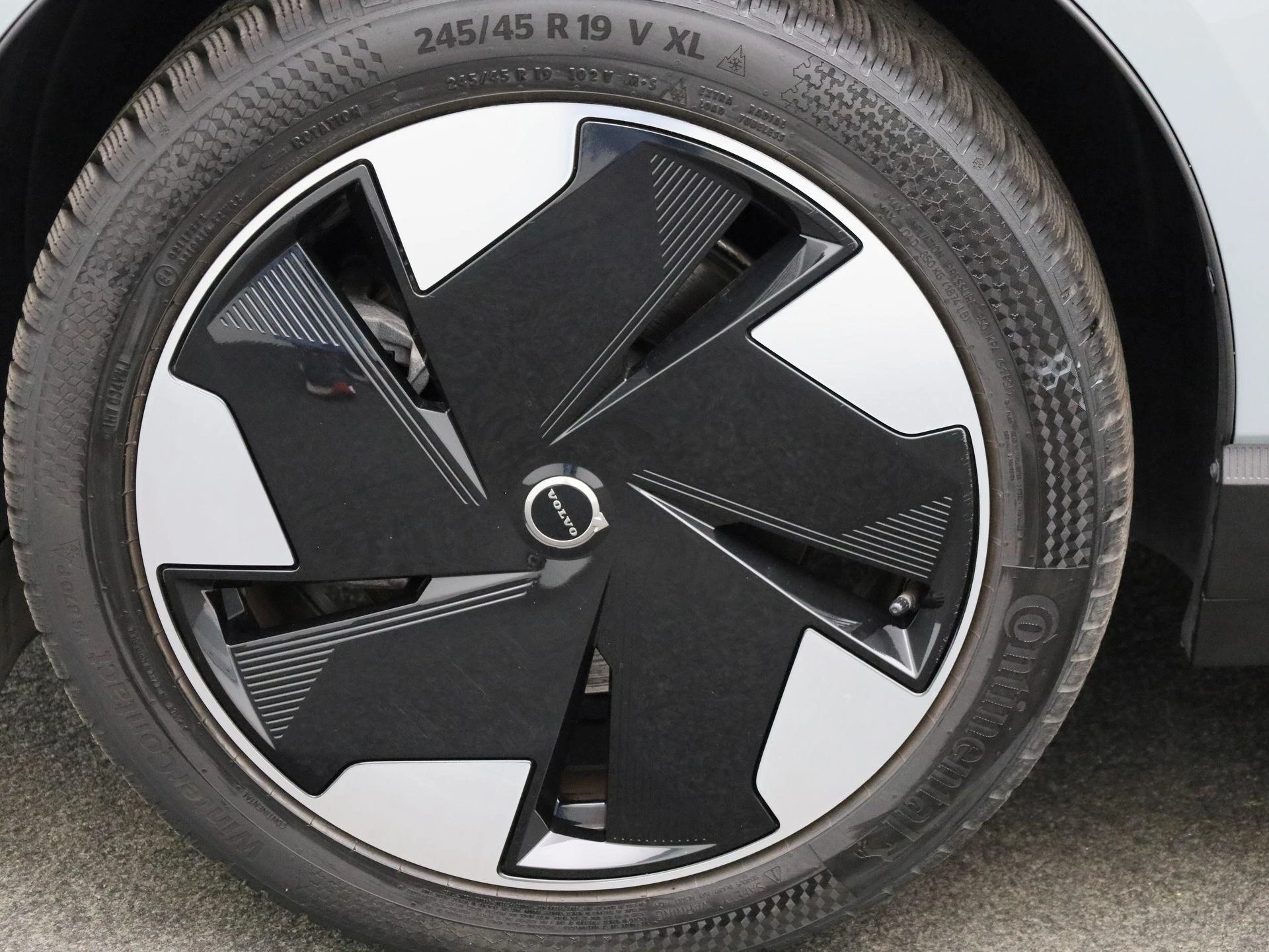 Volvo-EX30-image-17