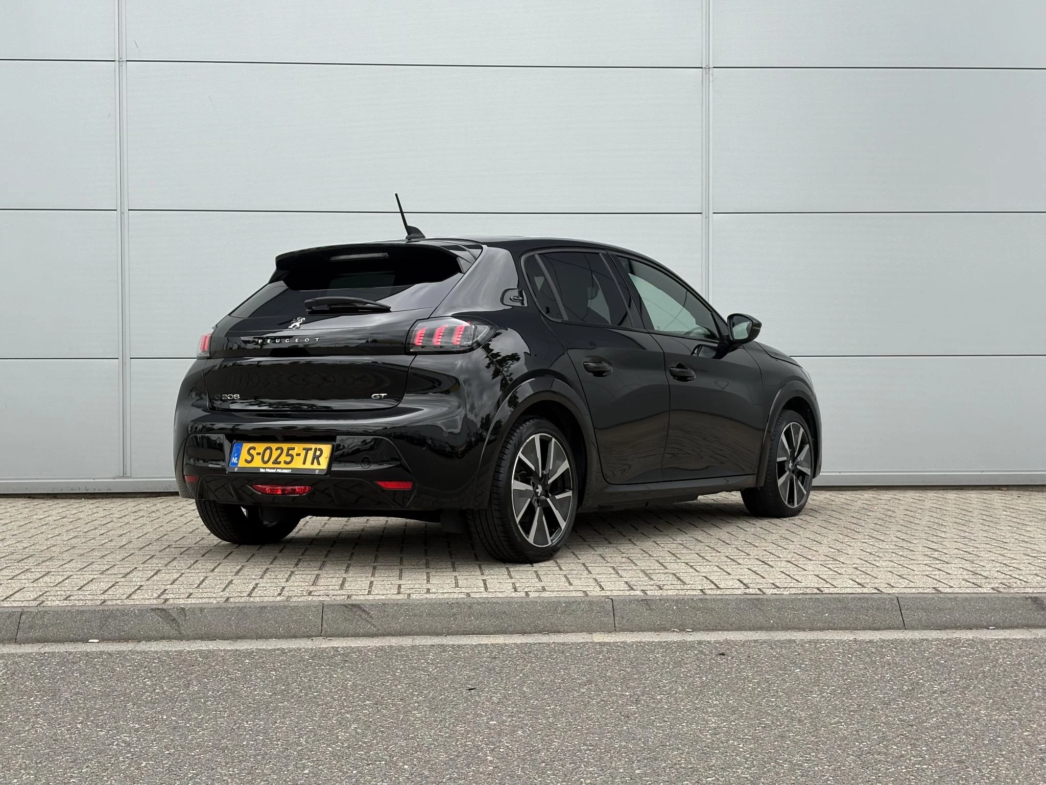 Peugeot e-208 EV GT 350 50 kWh