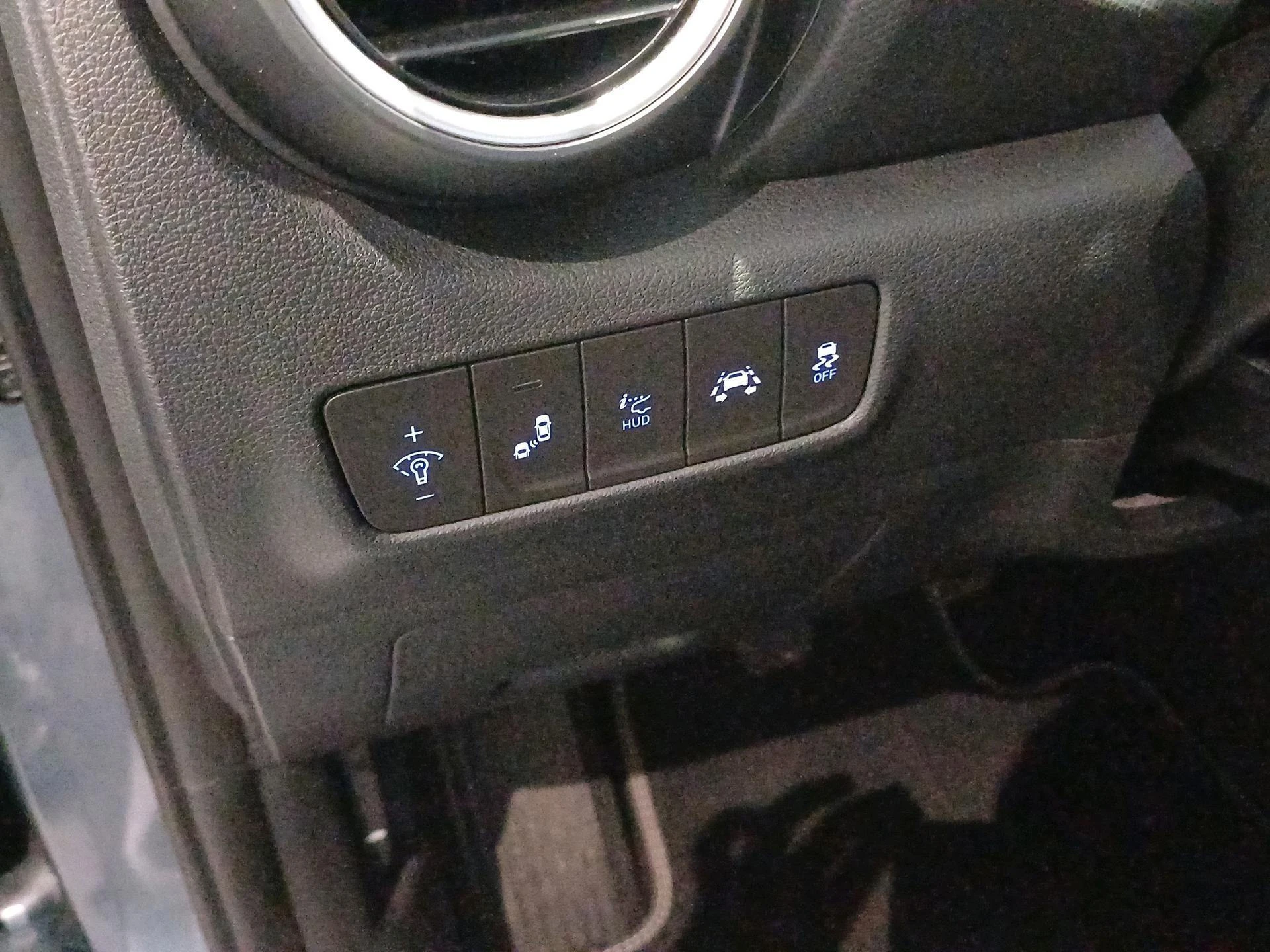 Hyundai-Kona-image-16