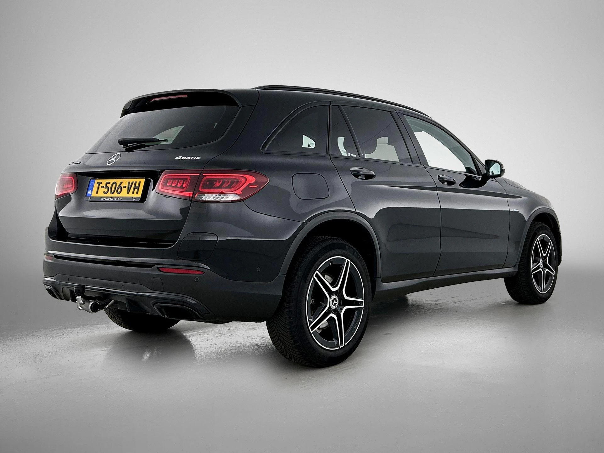 Mercedes-Benz-GLC-image-3