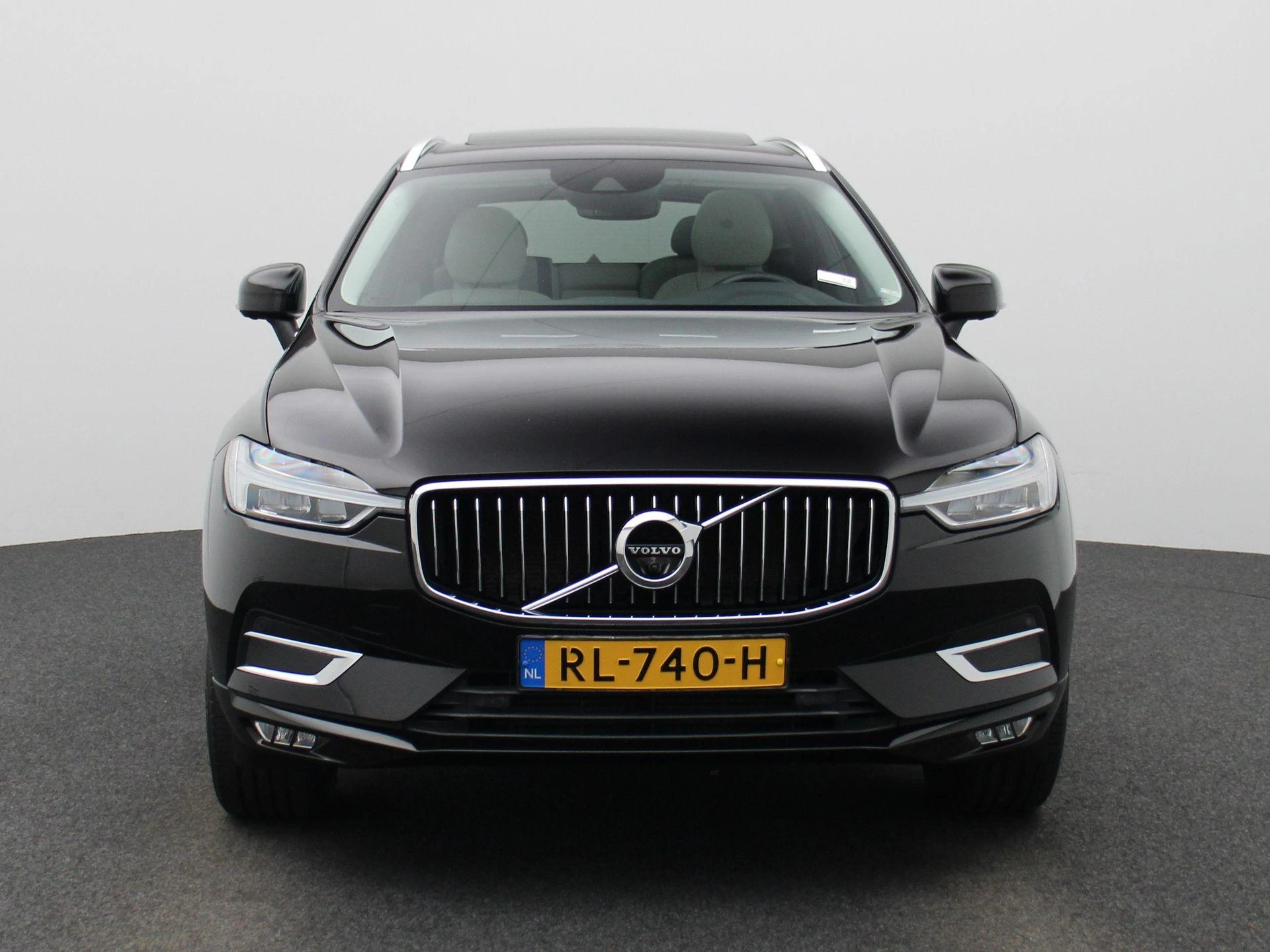 Volvo-XC60-image-2