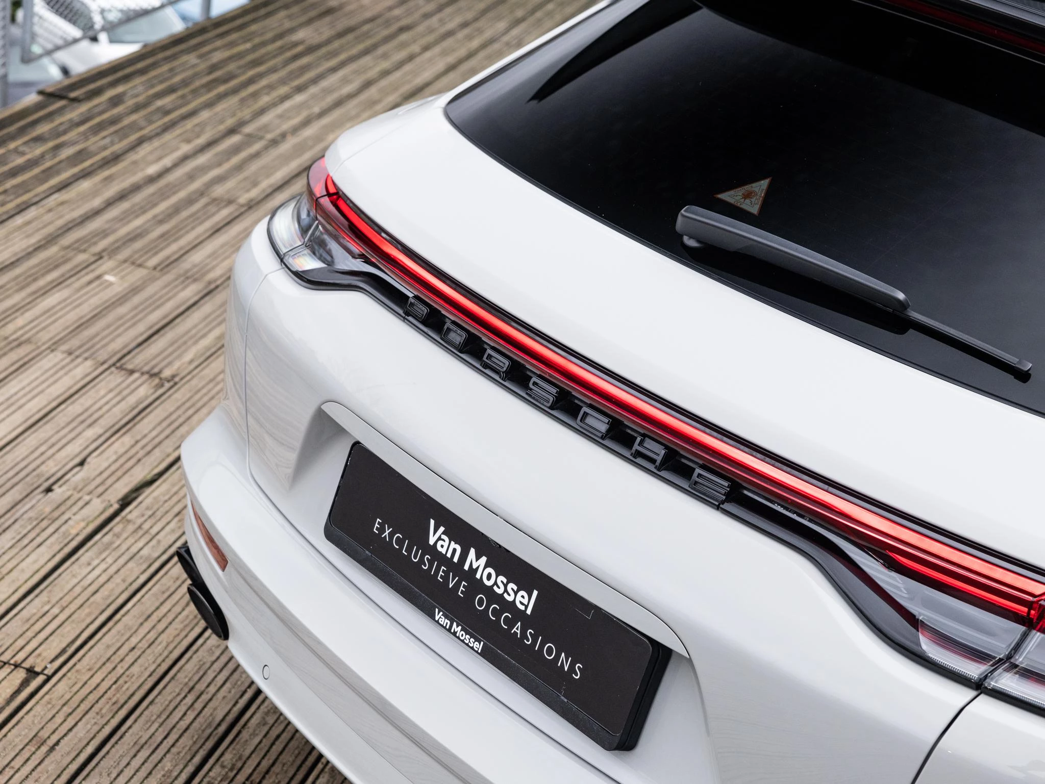 Porsche-Panamera-image-11