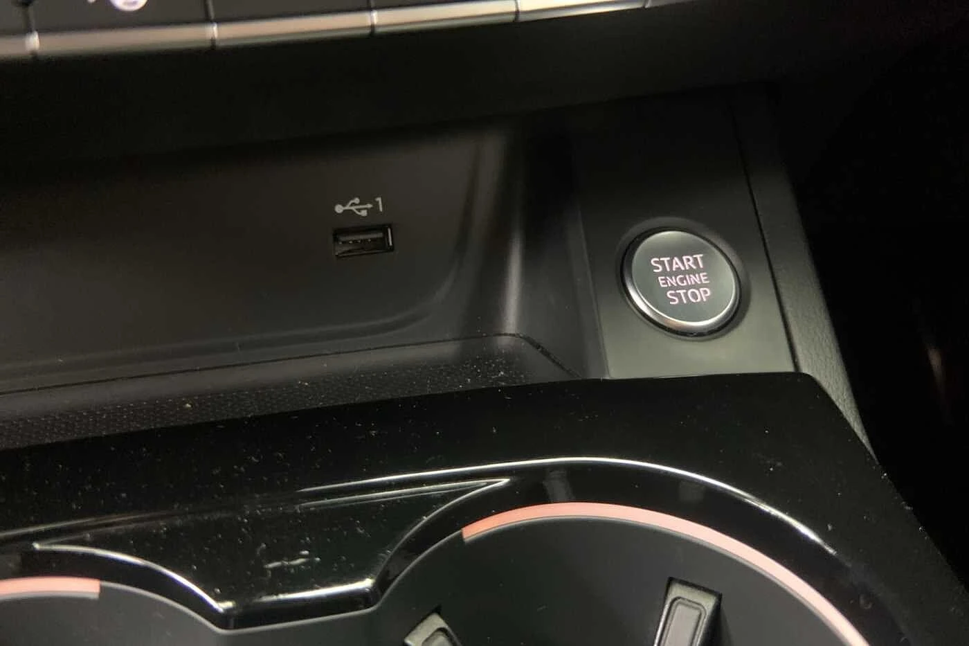 Audi-A4-image-25