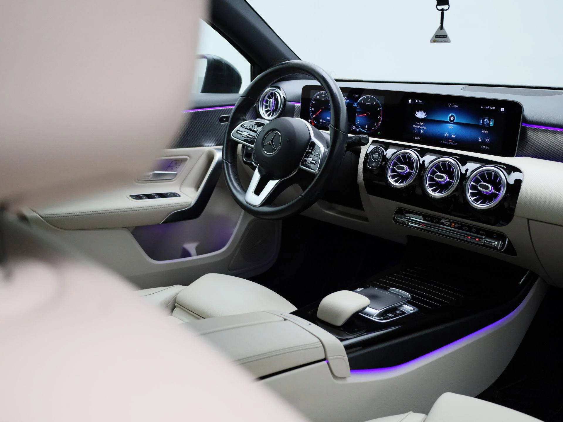 Mercedes-Benz-A-Klasse-image-47