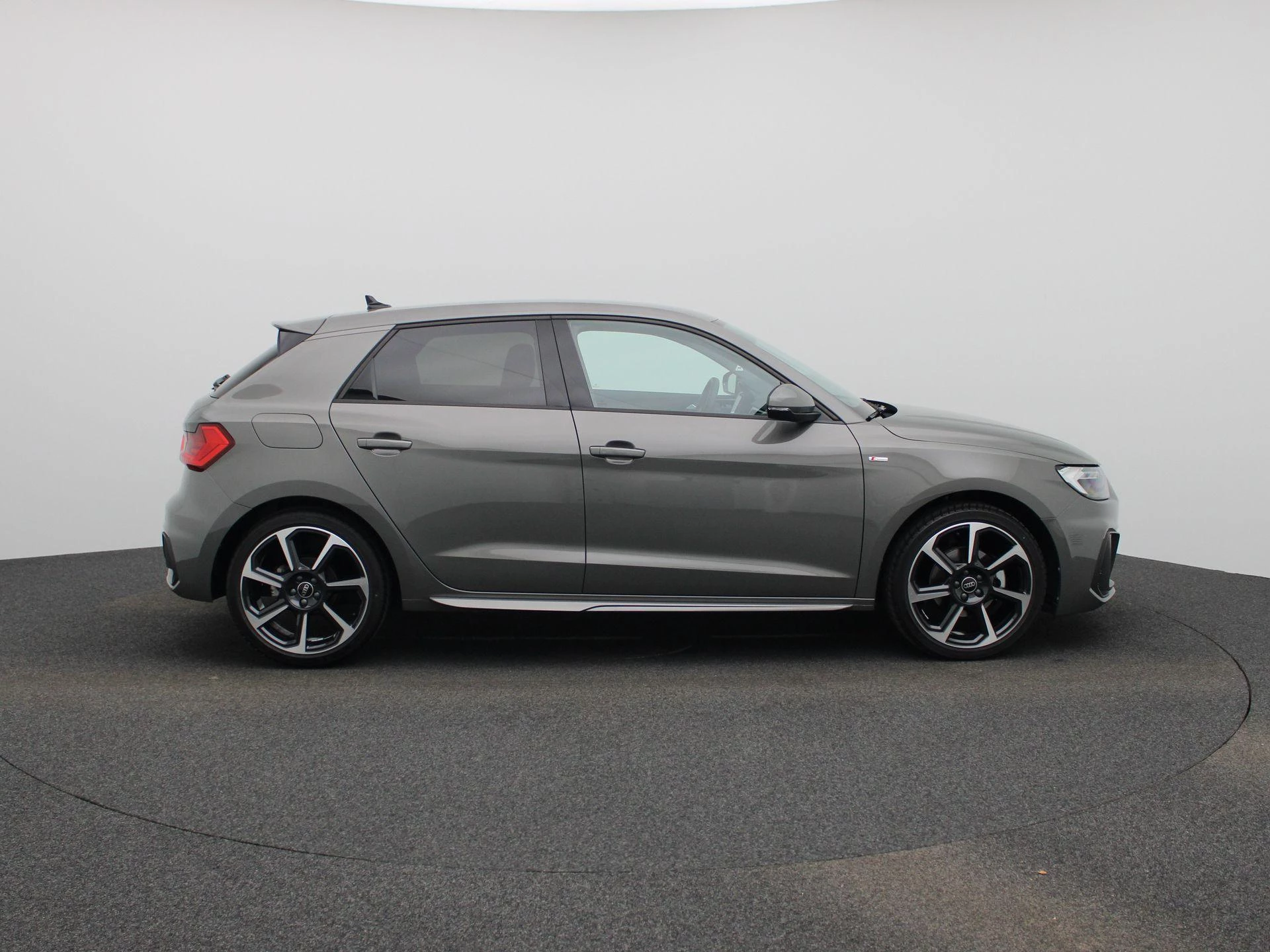 Audi-A1 Sportback-image-8