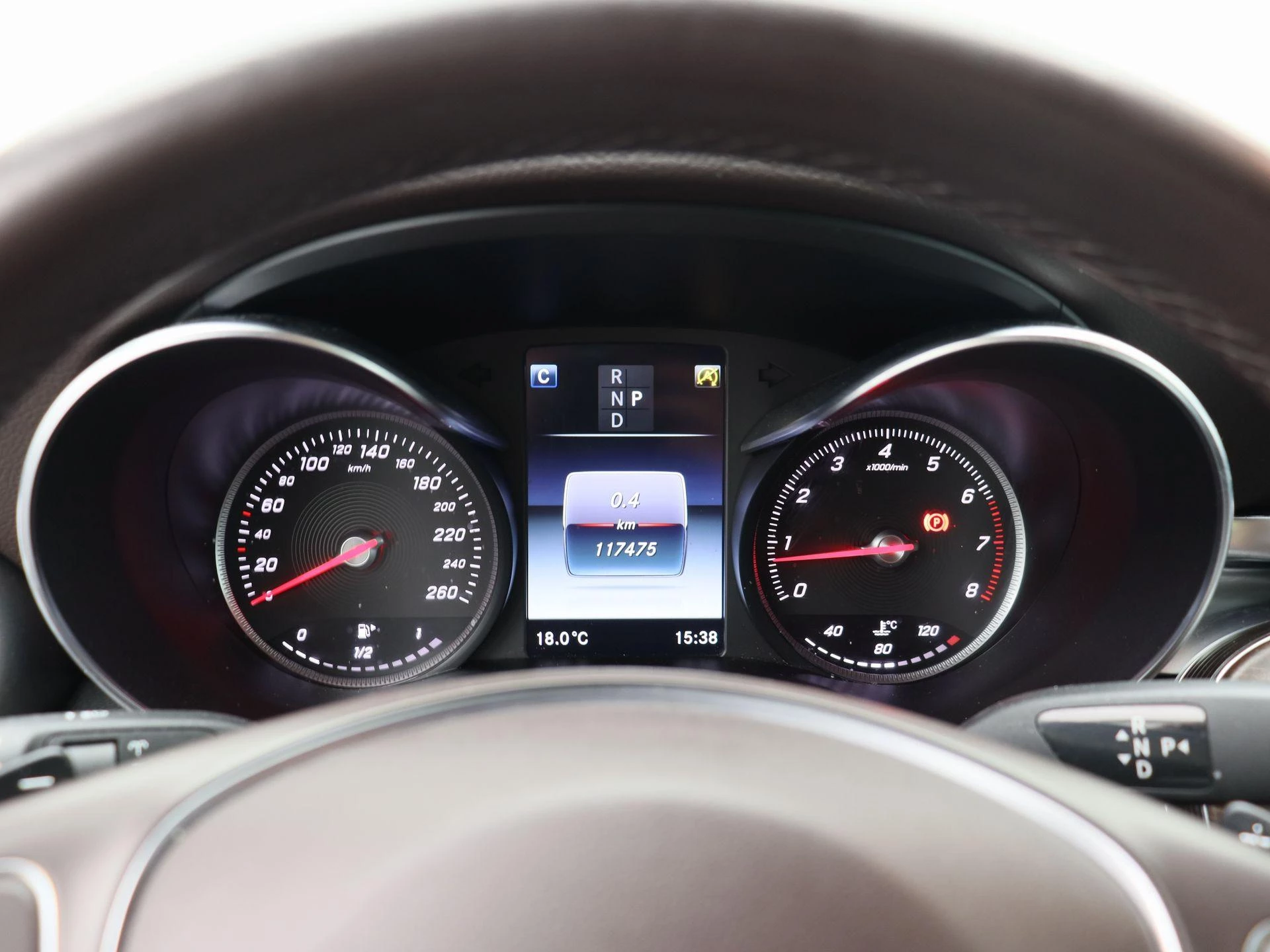 Mercedes-Benz GLC 250 4MATIC + LED + LEDER + CAMERA + TREKHAAK +