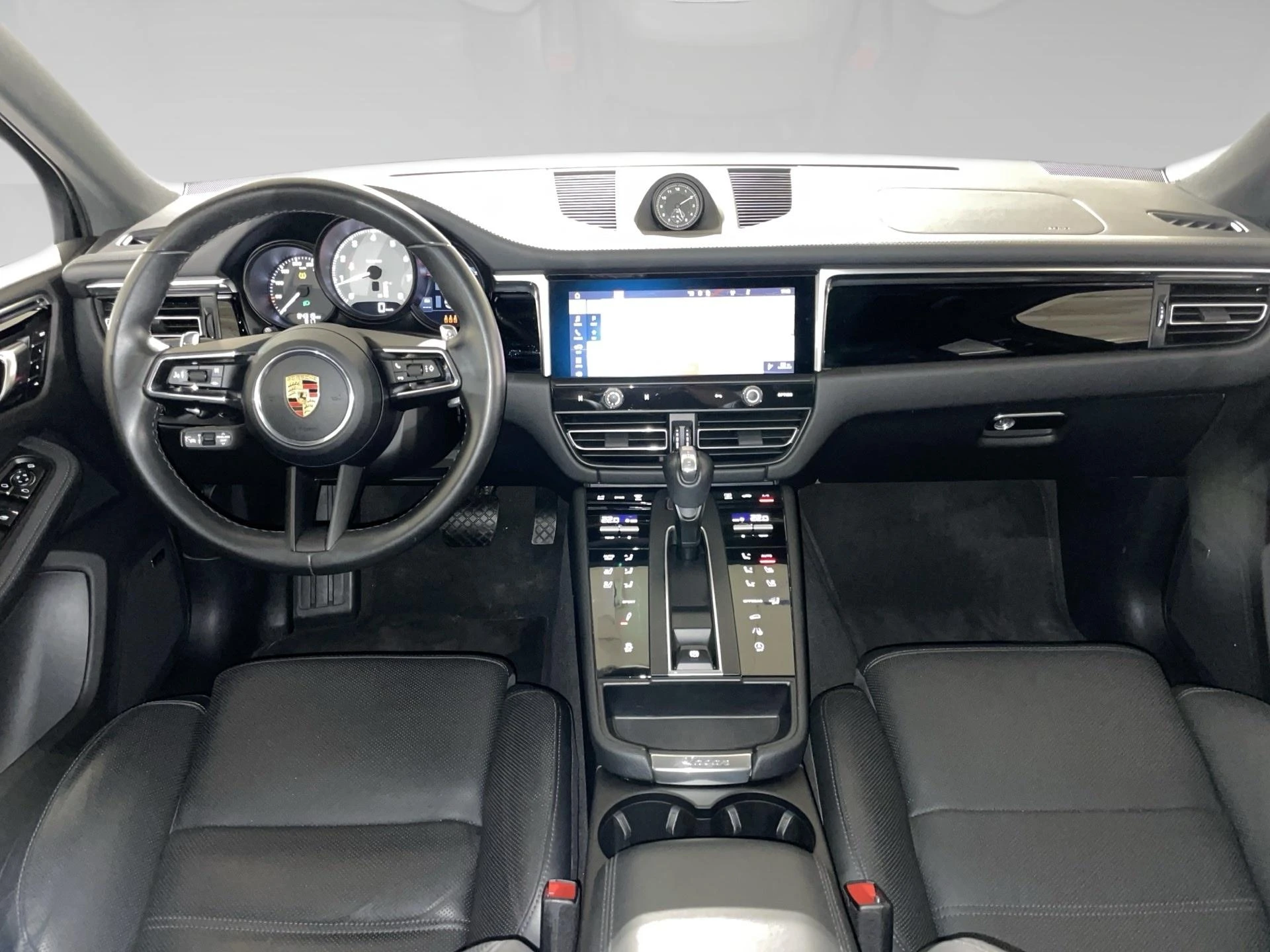 Porsche-Macan-image-4