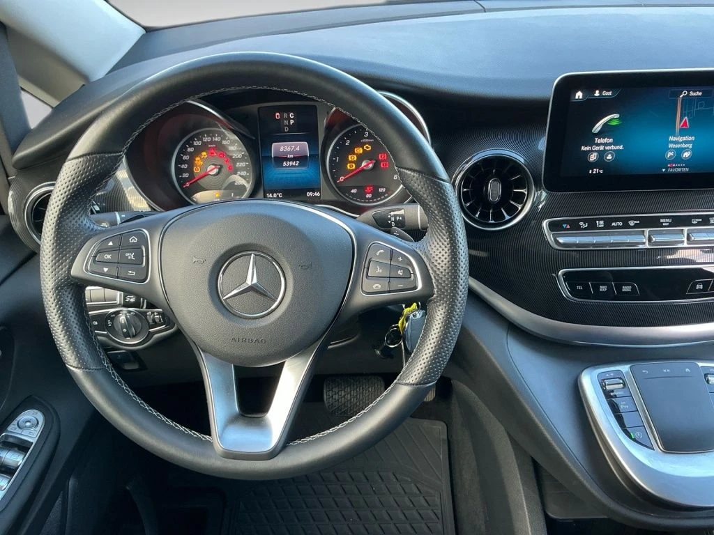 Mercedes-Benz-V-Klasse 300-image-12