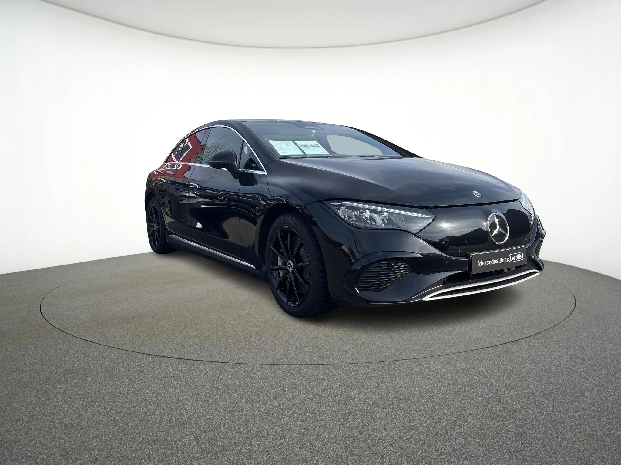 Mercedes-Benz EQE 300 Business Line + LEDER + LED + CARPLAY +