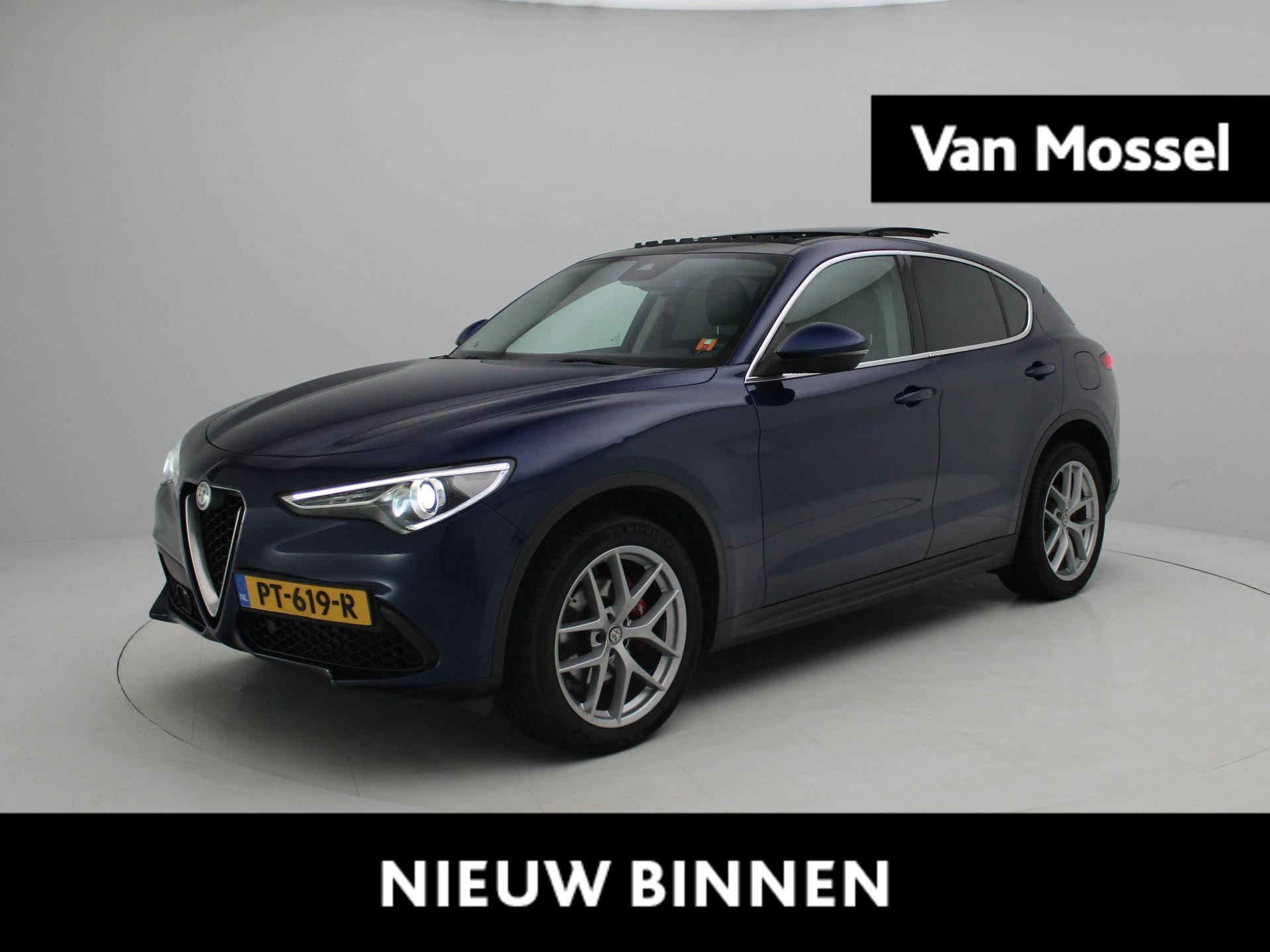 Alfa Romeo-Stelvio-image-0