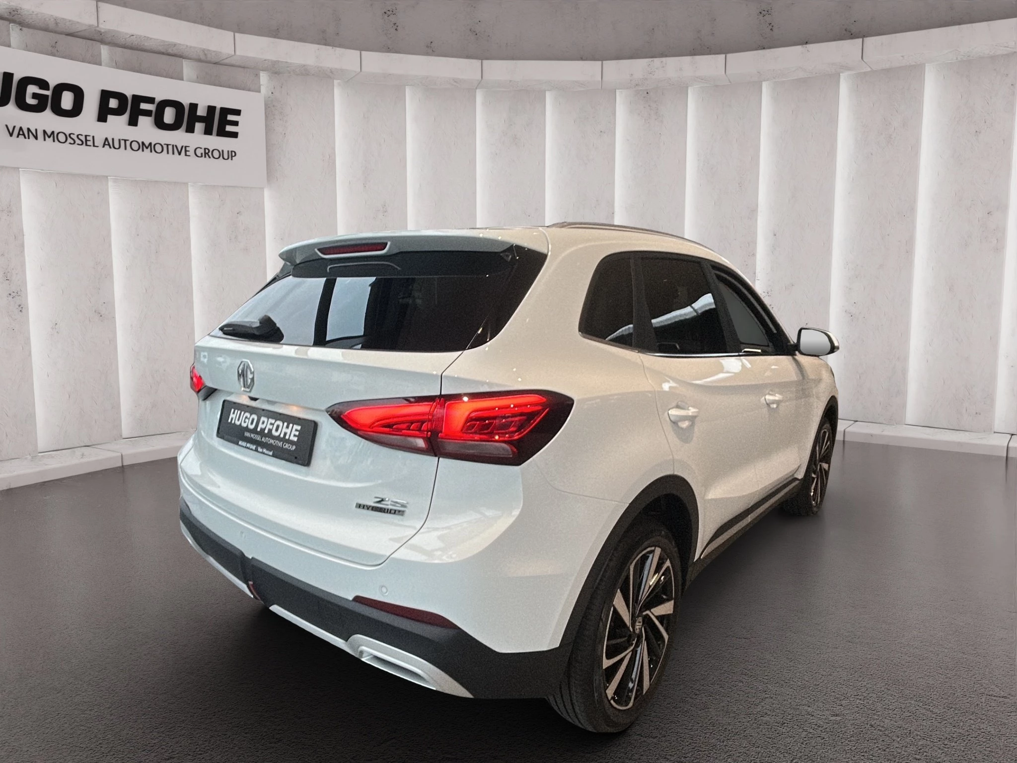 MG ZS Luxury 1.5 Hybrid+ Autom LED ACC GJR RFK SHZ