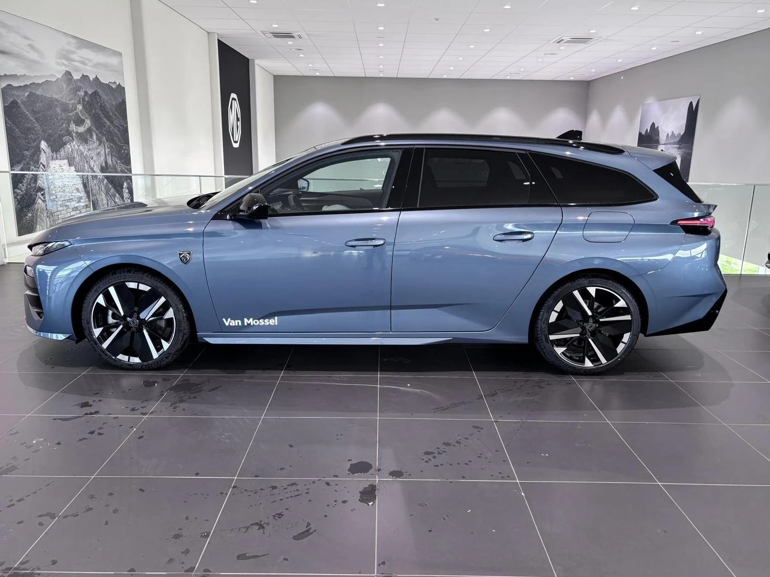 Peugeot-e-308-image-4