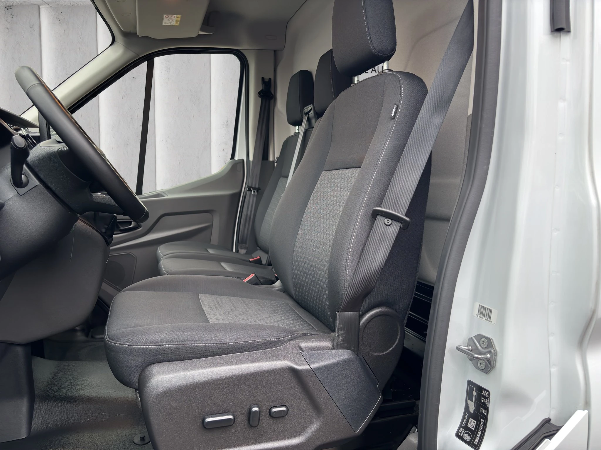 Ford-Transit-image-9