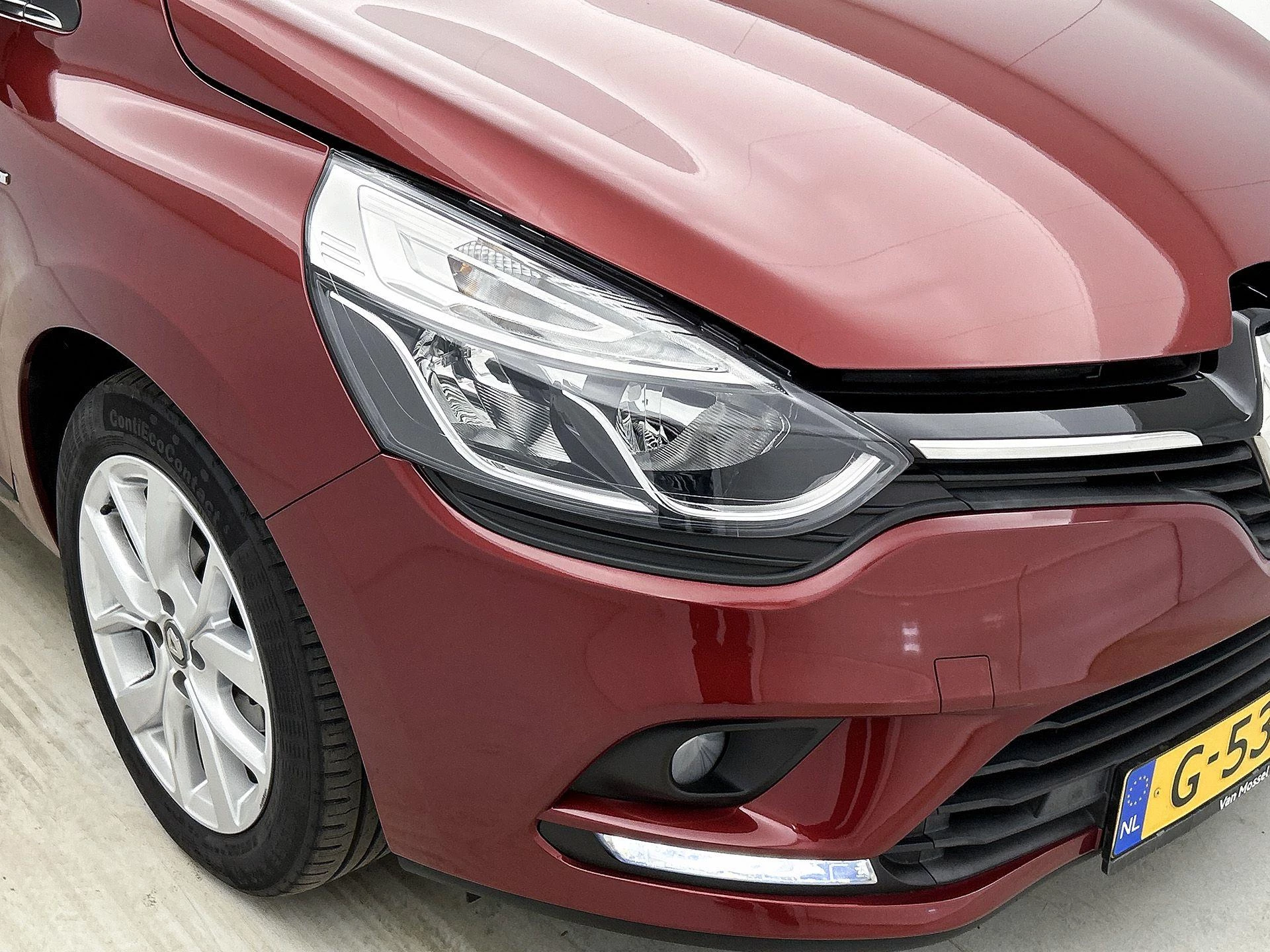 Renault-Clio-image-12