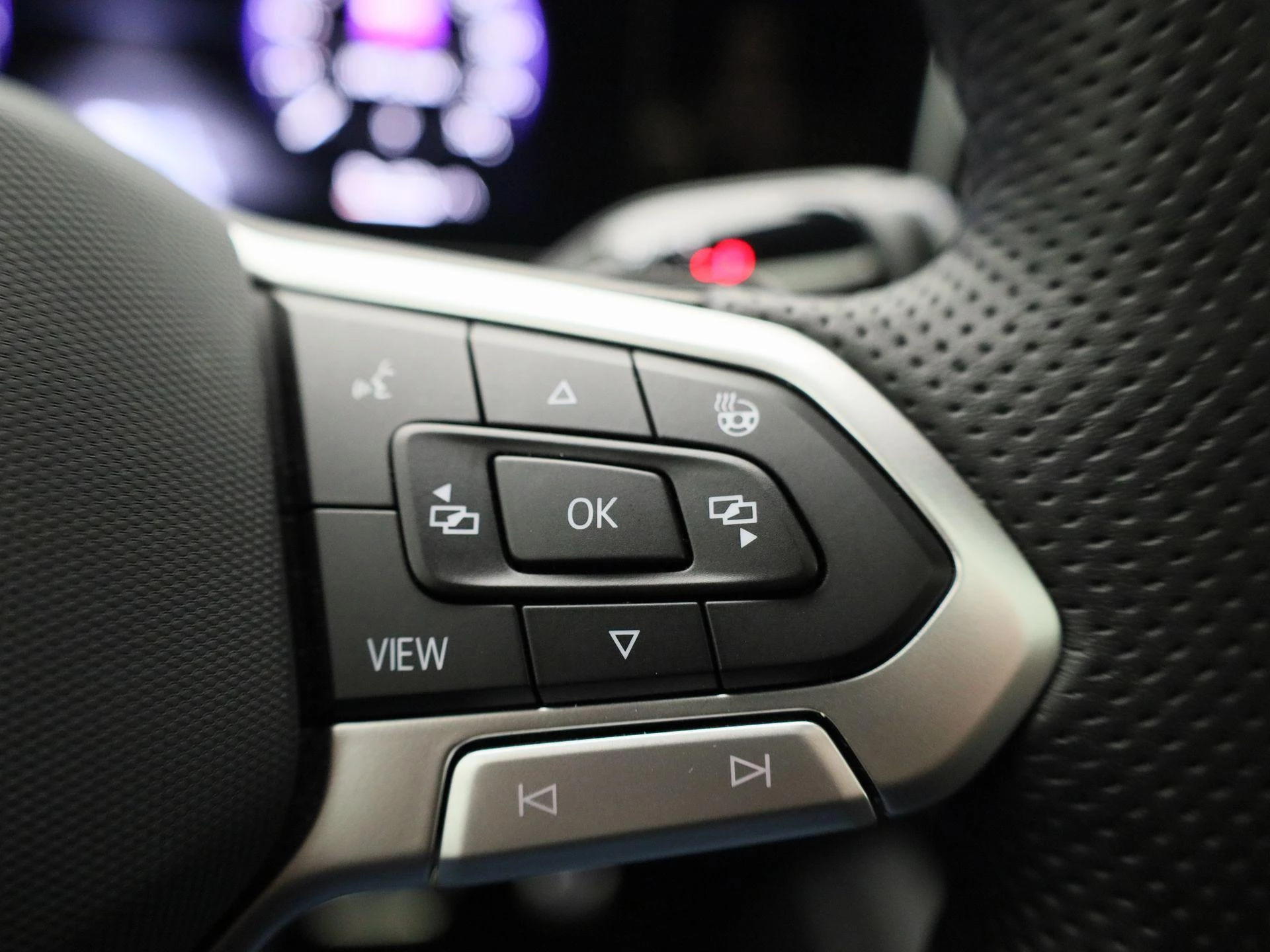 Volkswagen-Tiguan-image-22