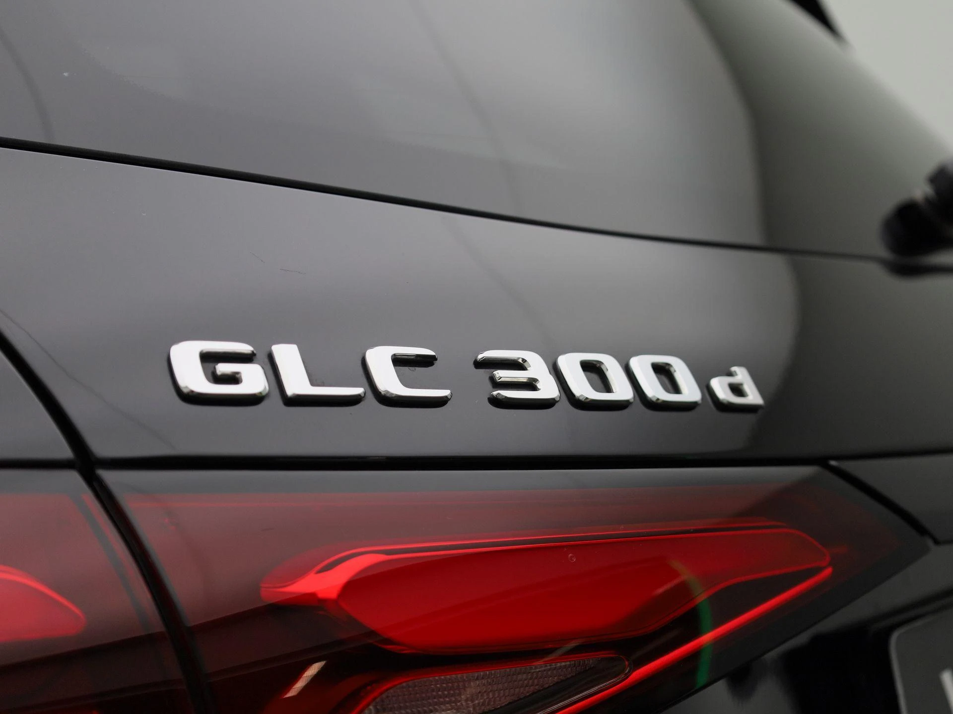 Mercedes-Benz-GLC-image-40