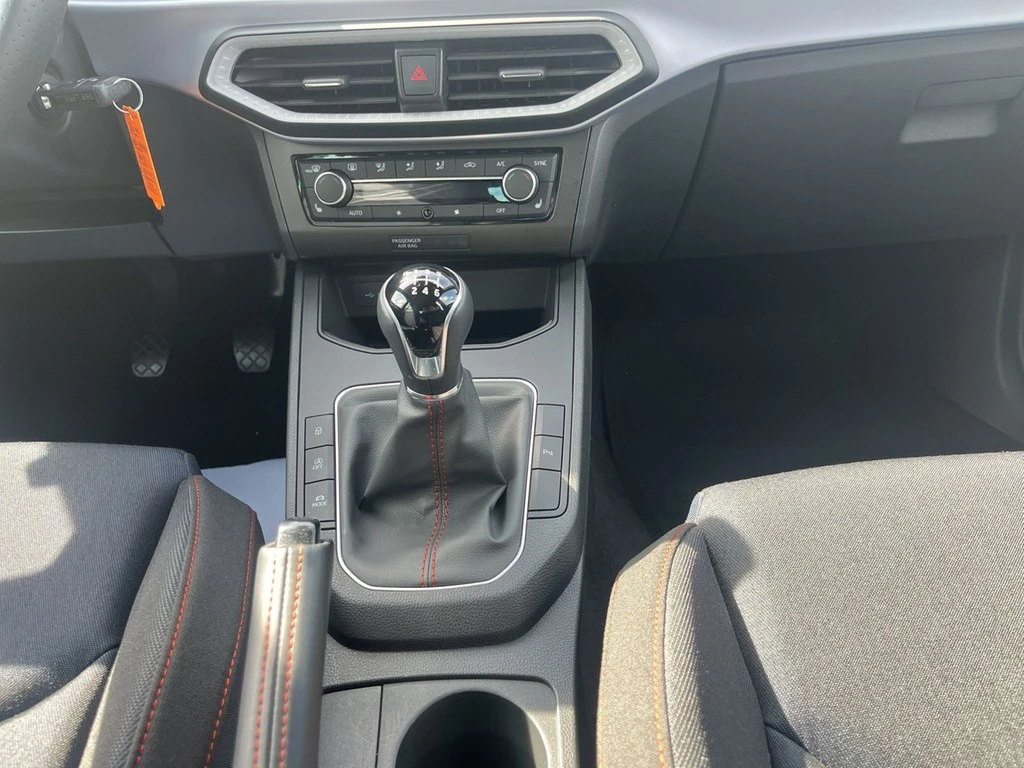 SEAT-Ibiza-image-8