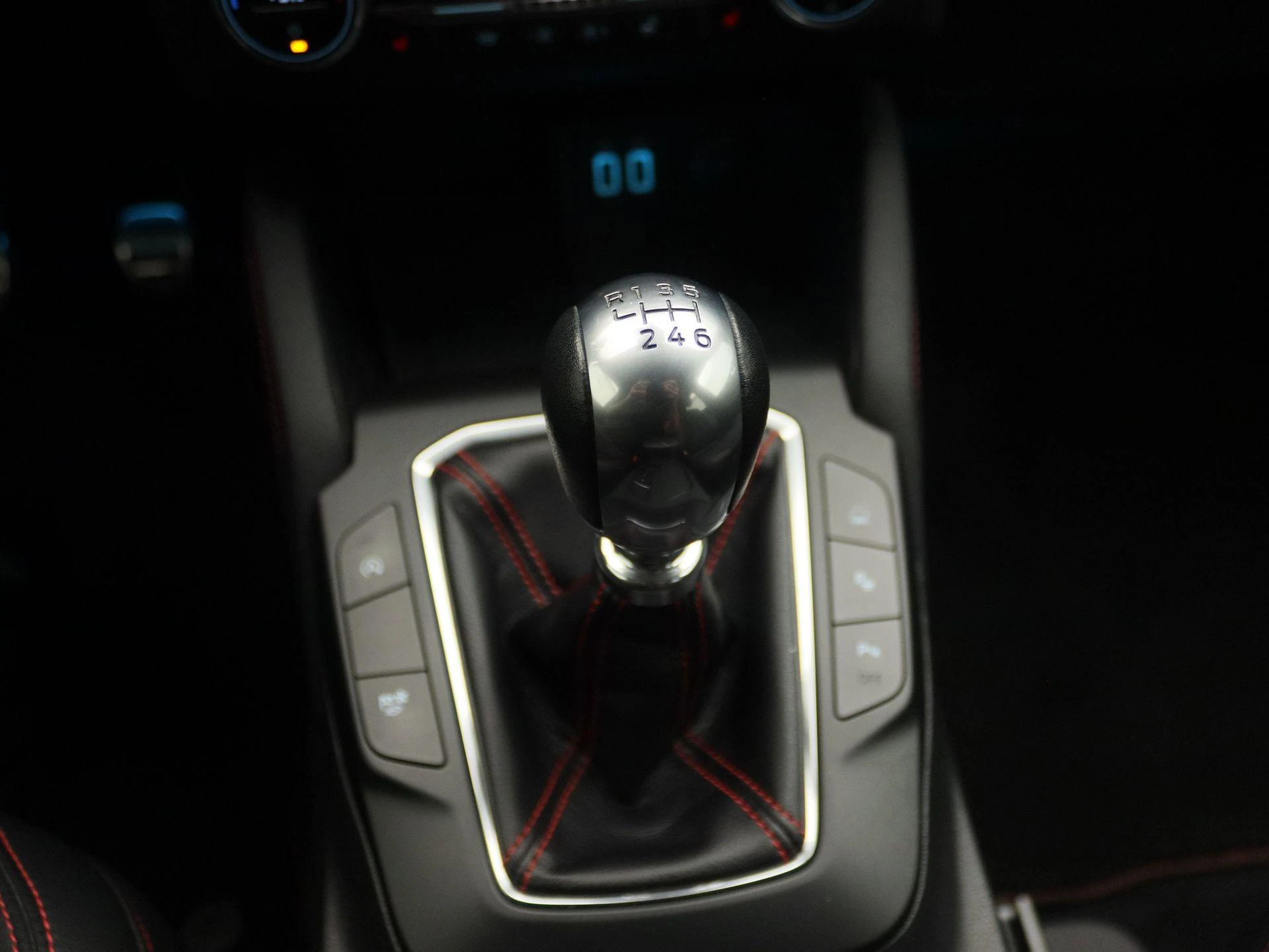 Ford-Kuga-image-11