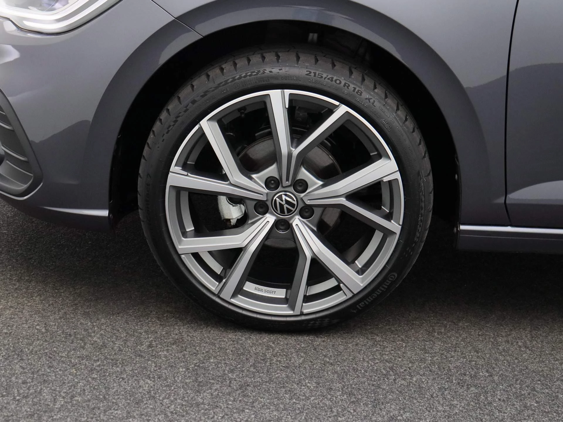 Volkswagen-Polo-image-14