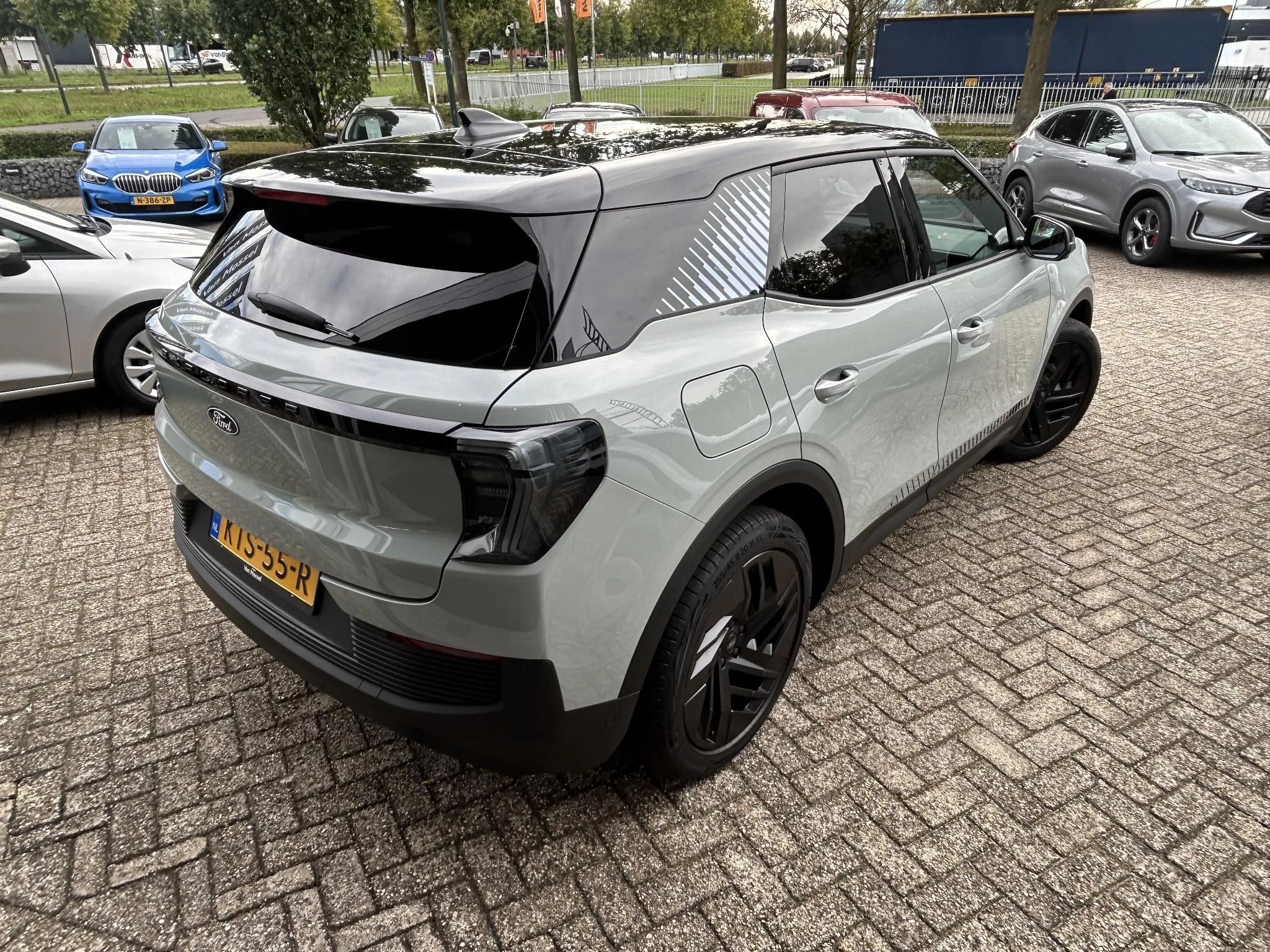 Ford-Explorer-image-4