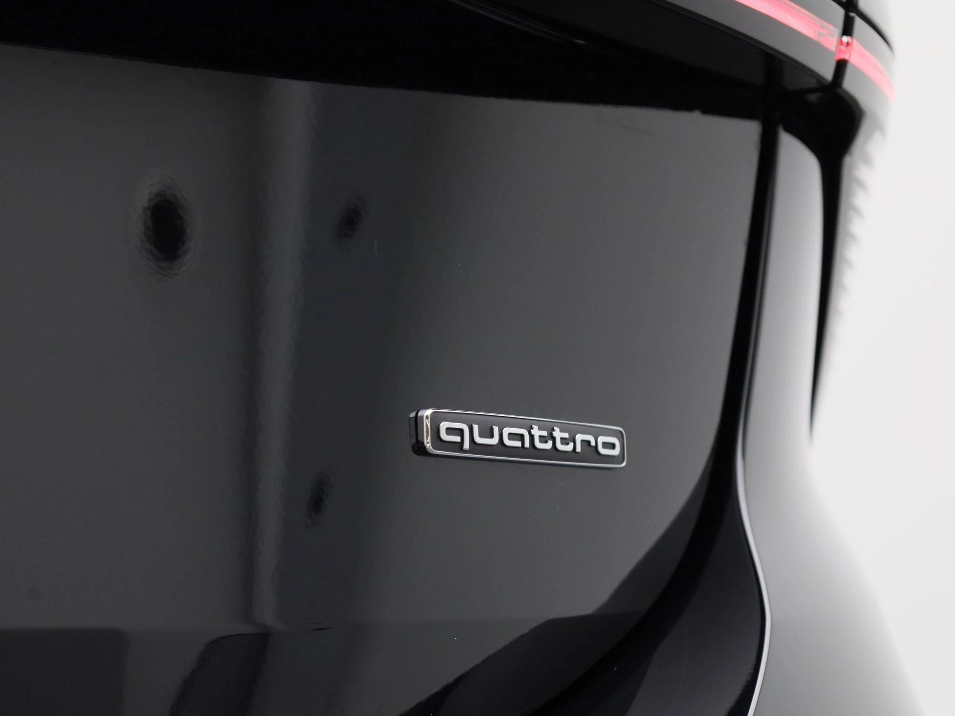 Audi A6 Avant 2.0 e-hybrid quattro S Competition 367 PK