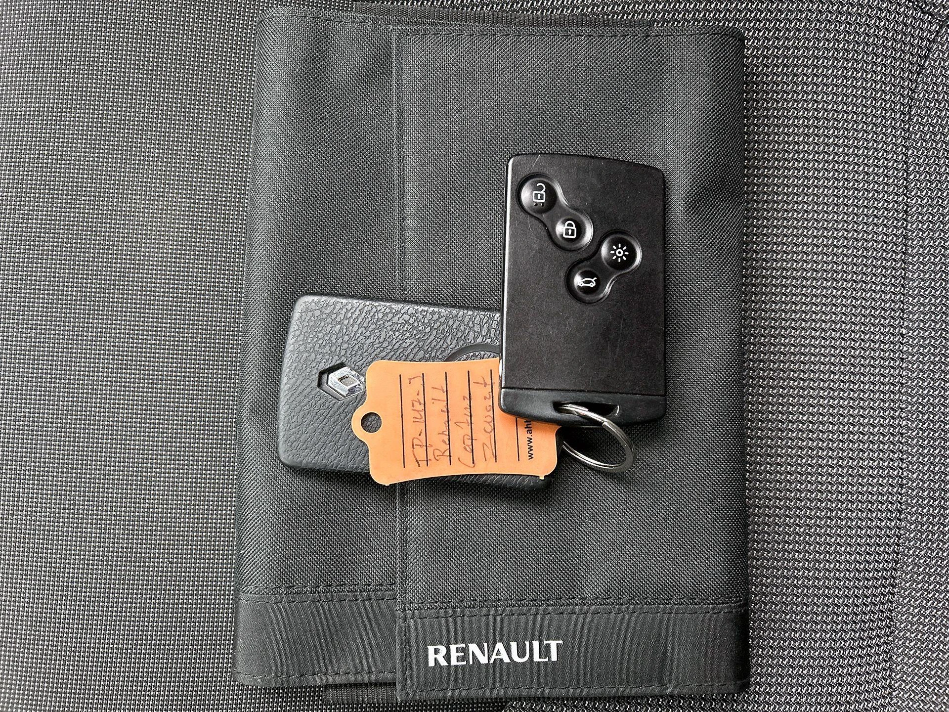 Renault-Captur-image-26