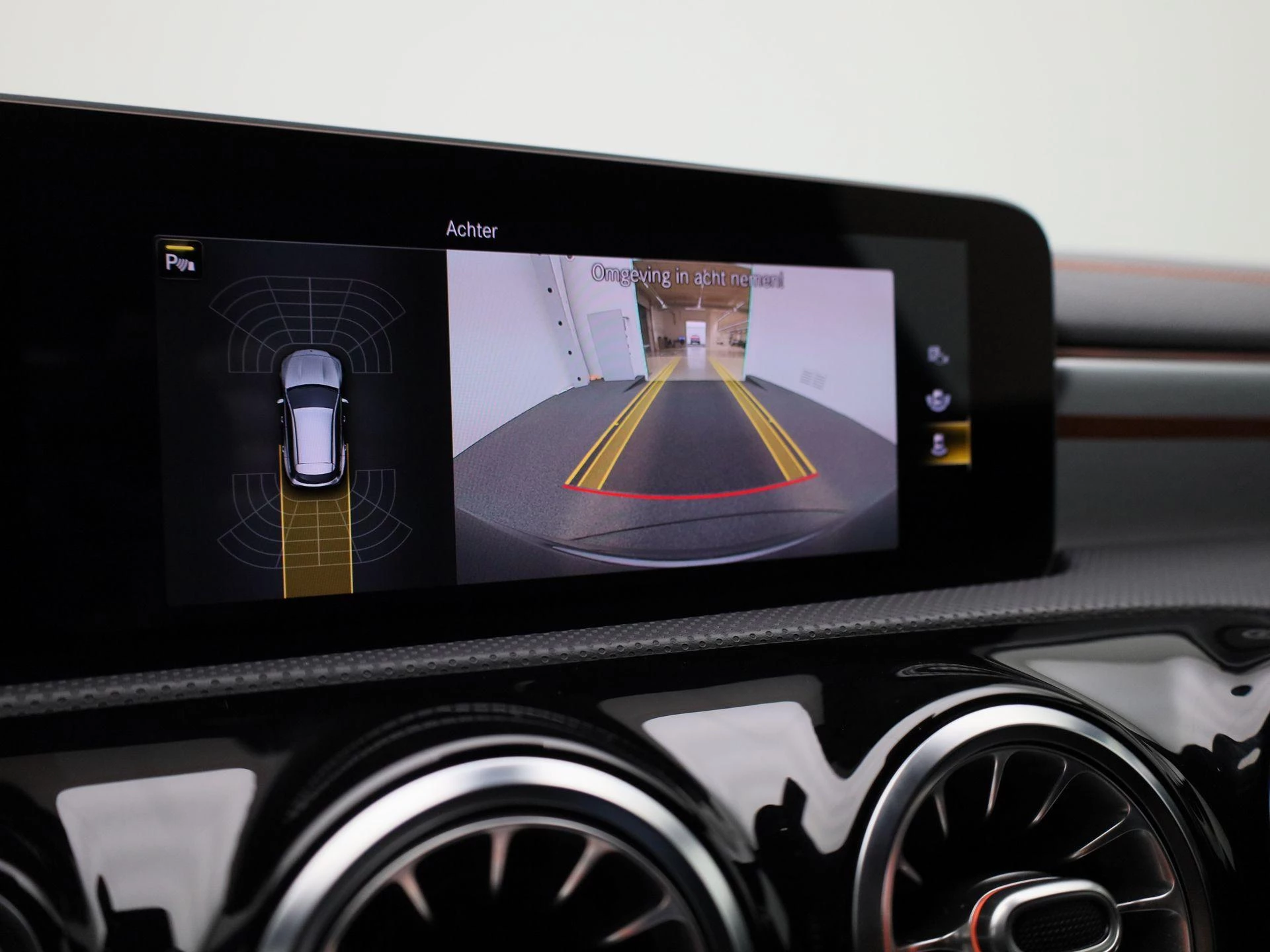 Mercedes-Benz CLA Shooting Brake 200 Premium Plus