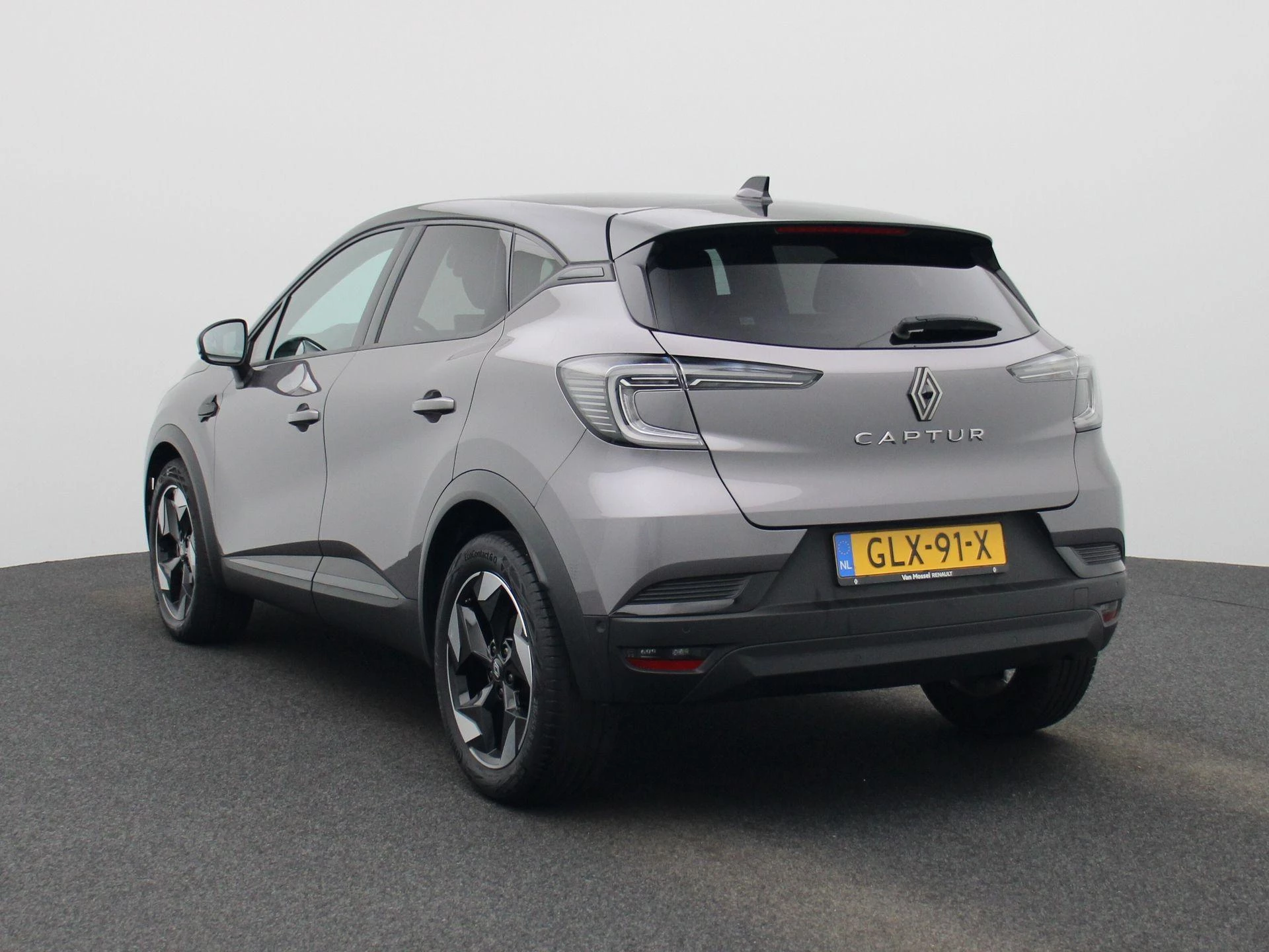 Renault-Captur-image-1