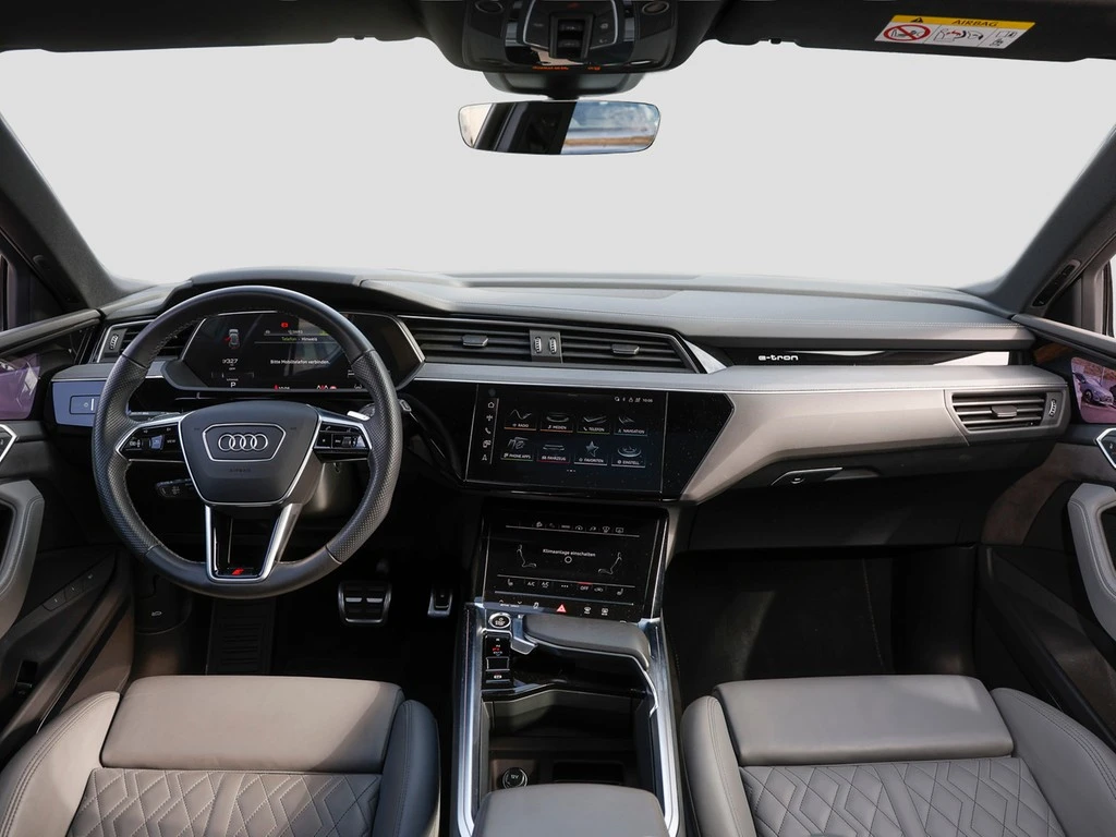 Audi-Q8 e-tron-image-8