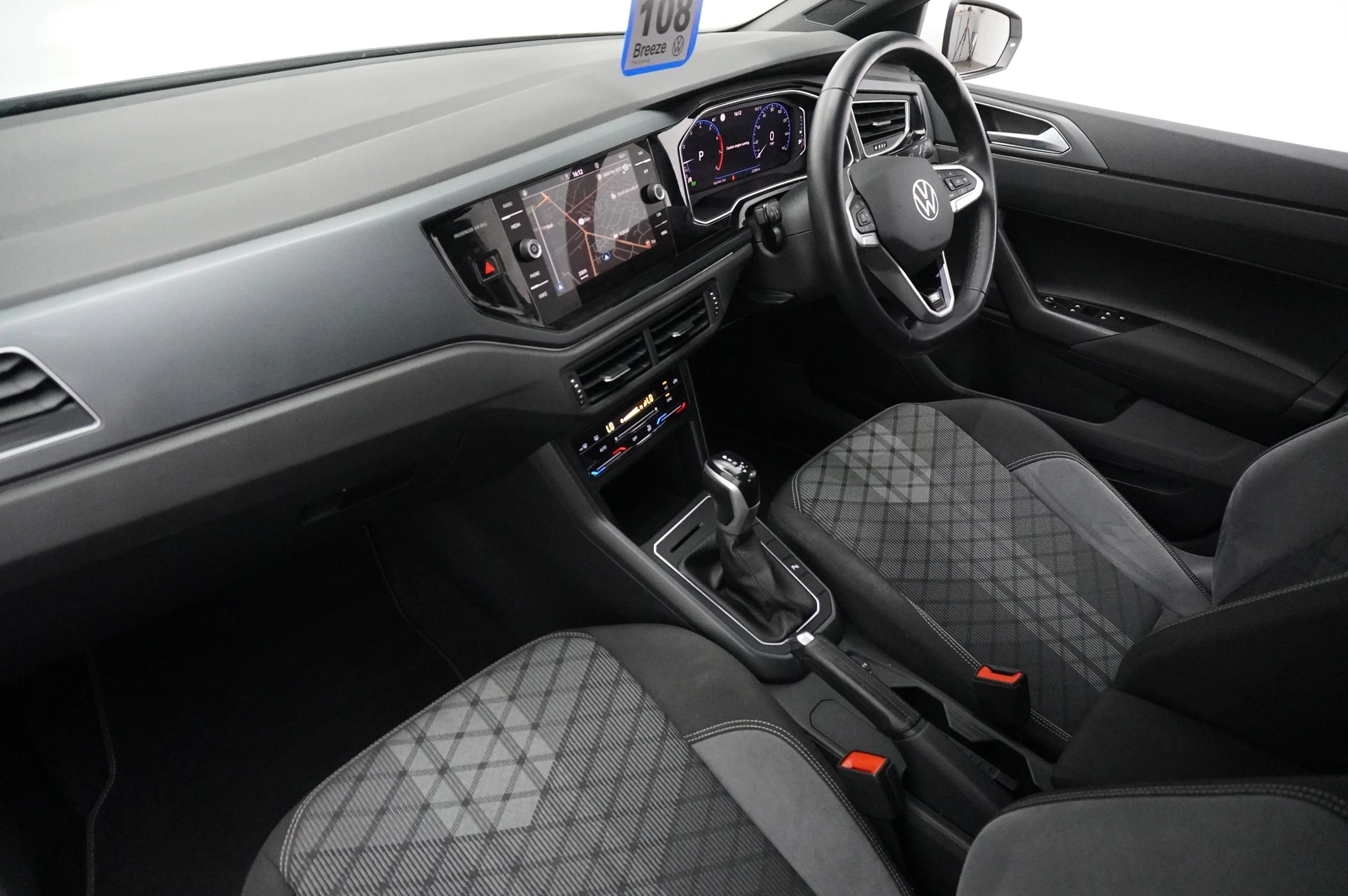 Volkswagen-Polo-image-1