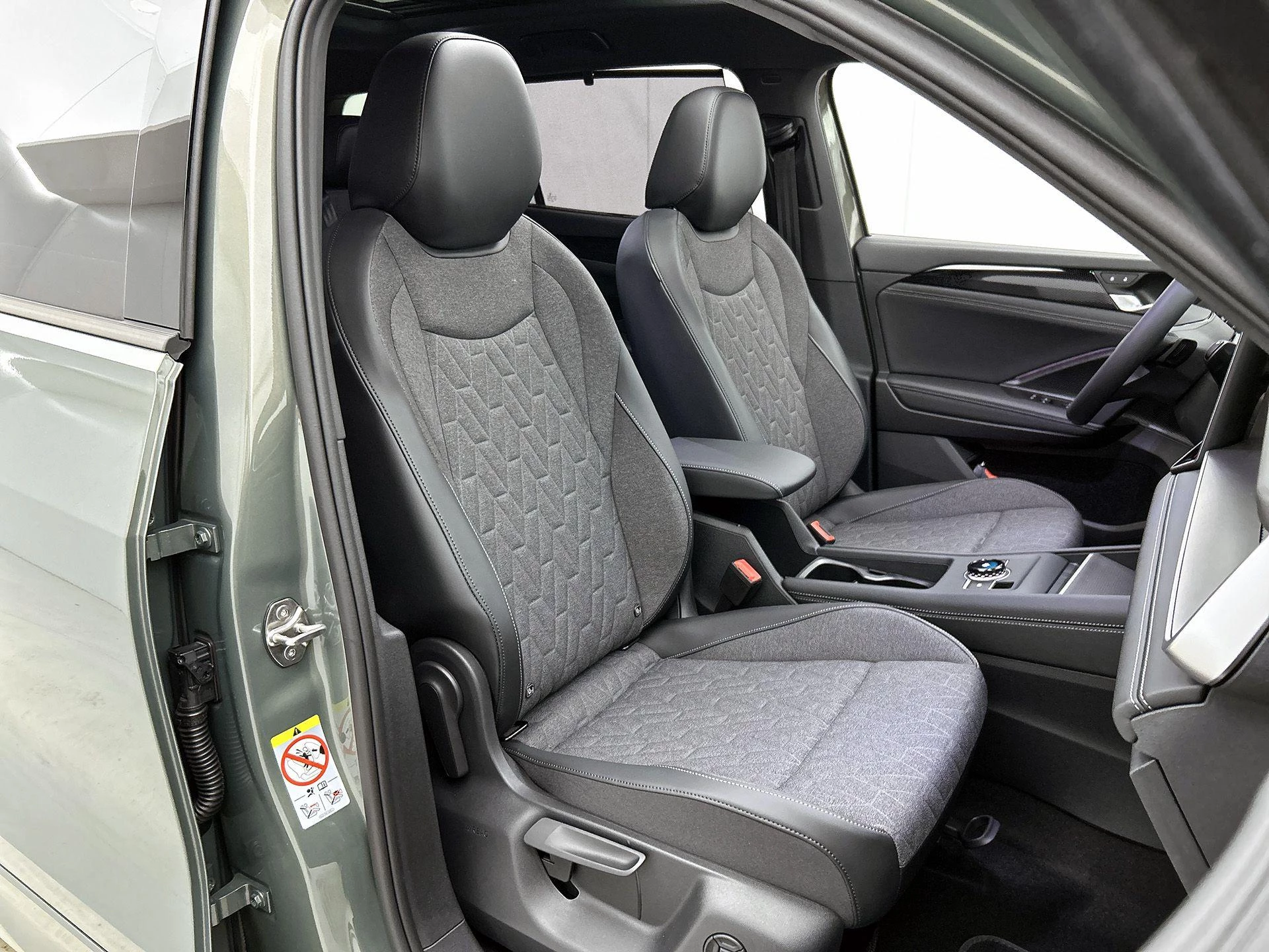 Volkswagen-Tayron-image-12