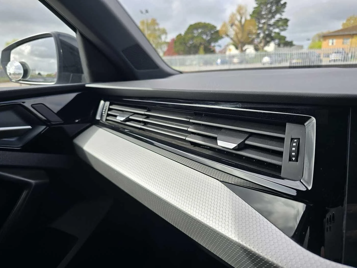Audi-A1 Sportback-image-26
