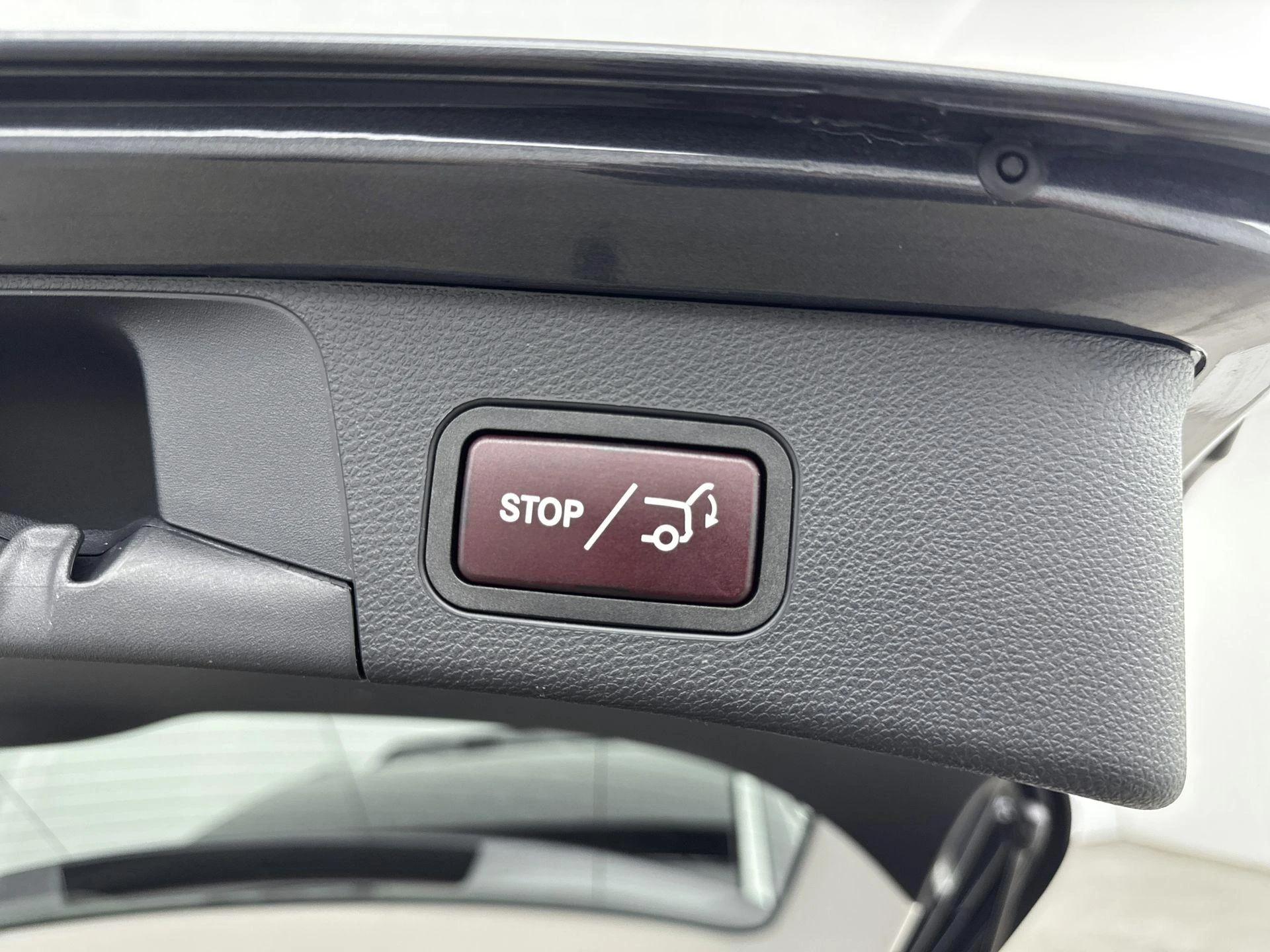 Mercedes-Benz-C-Klasse-image-21
