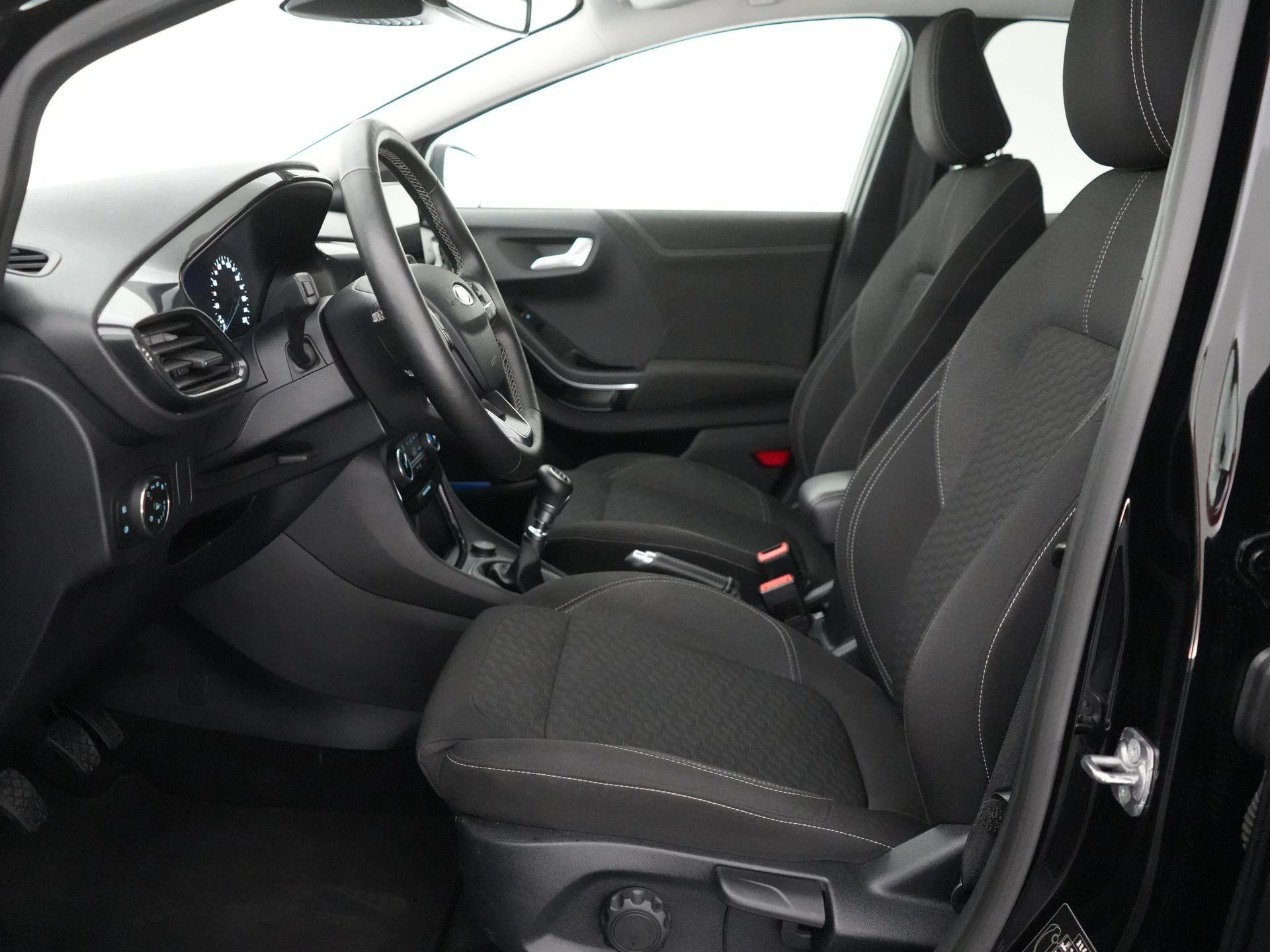 Ford Puma 1.0i Ecoboost mHEV 92kW Titanium