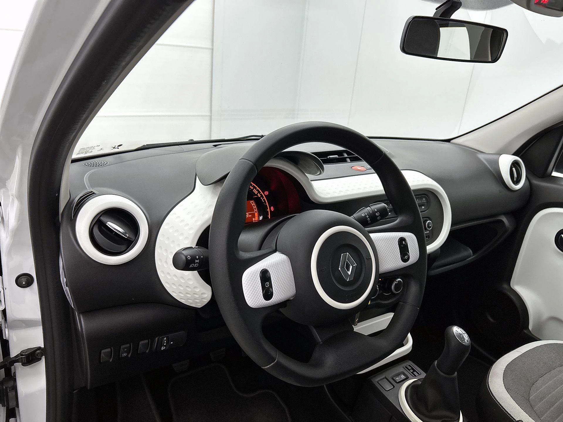 Renault-Twingo-image-10