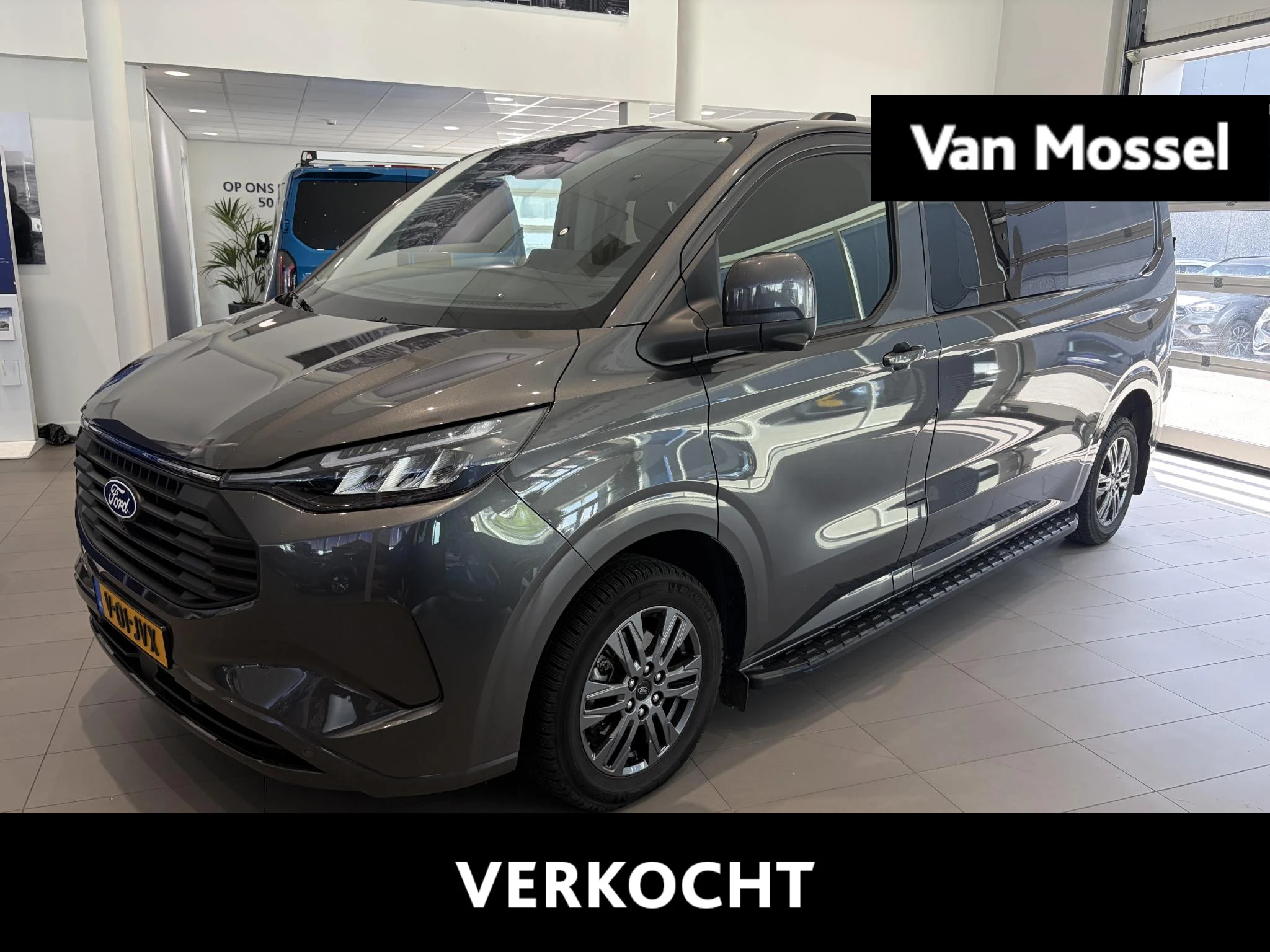Ford-Transit Custom-image-0